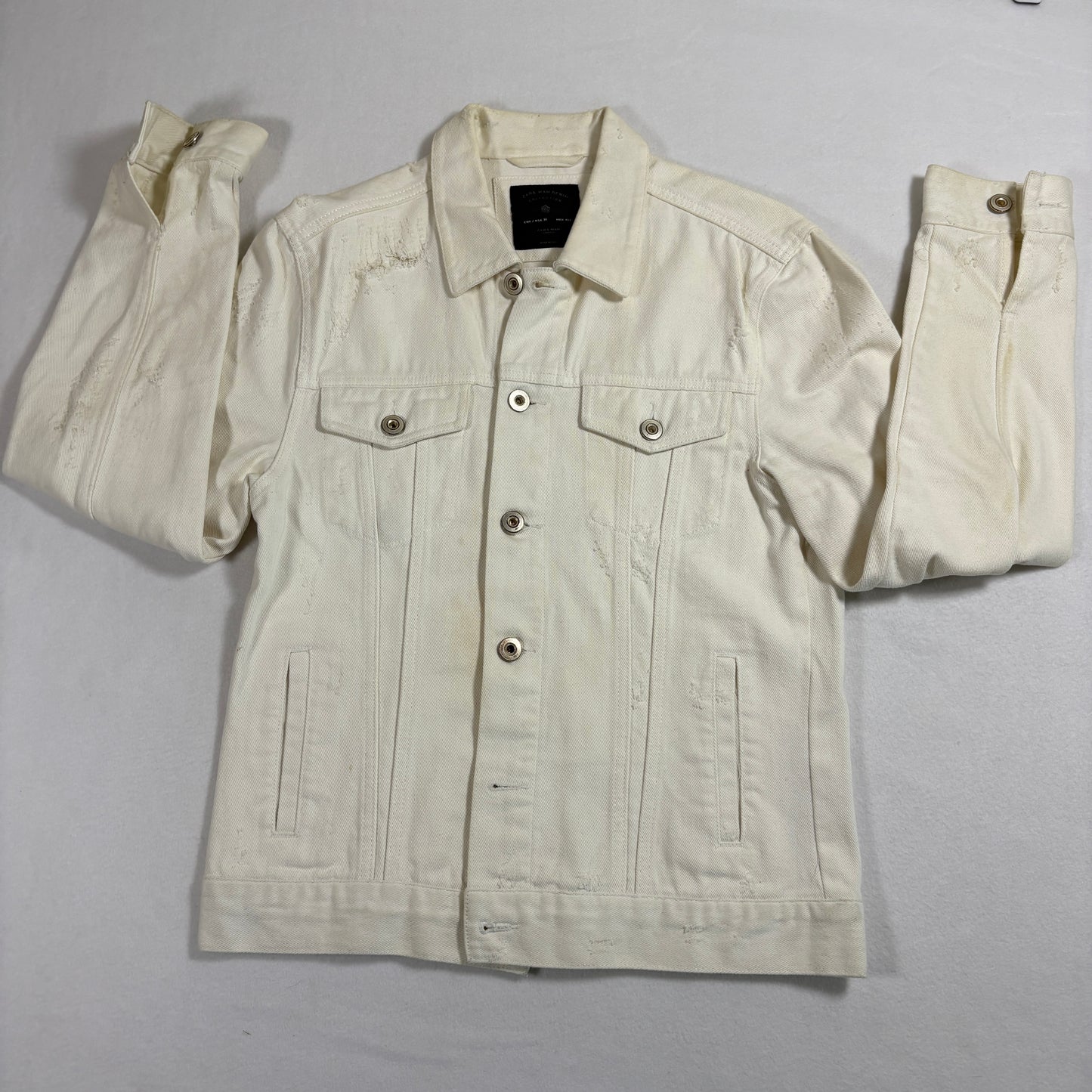 Zara Man mens denim jacket M White Distressed Trucker Button Up Y2K Streetwear