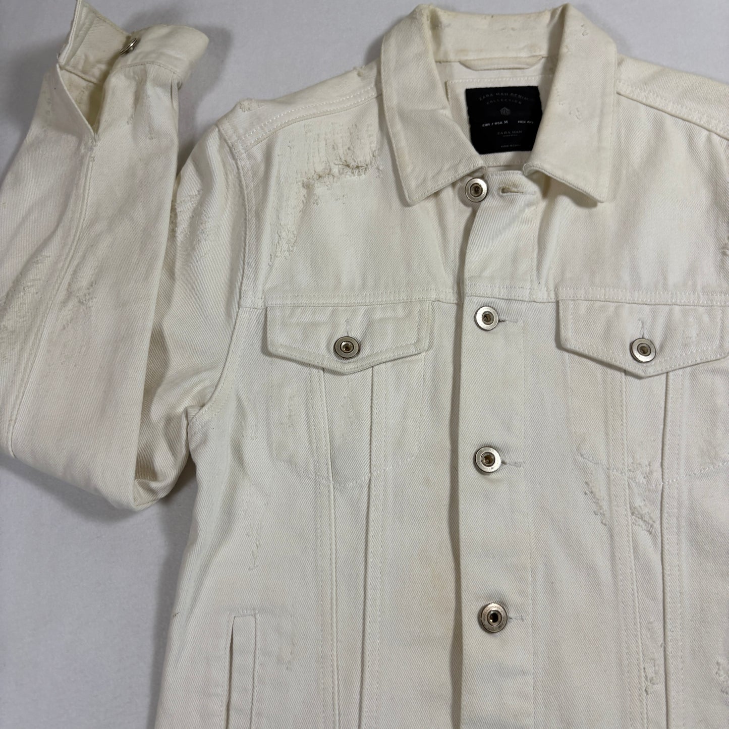 Zara Man mens denim jacket M White Distressed Trucker Button Up Y2K Streetwear