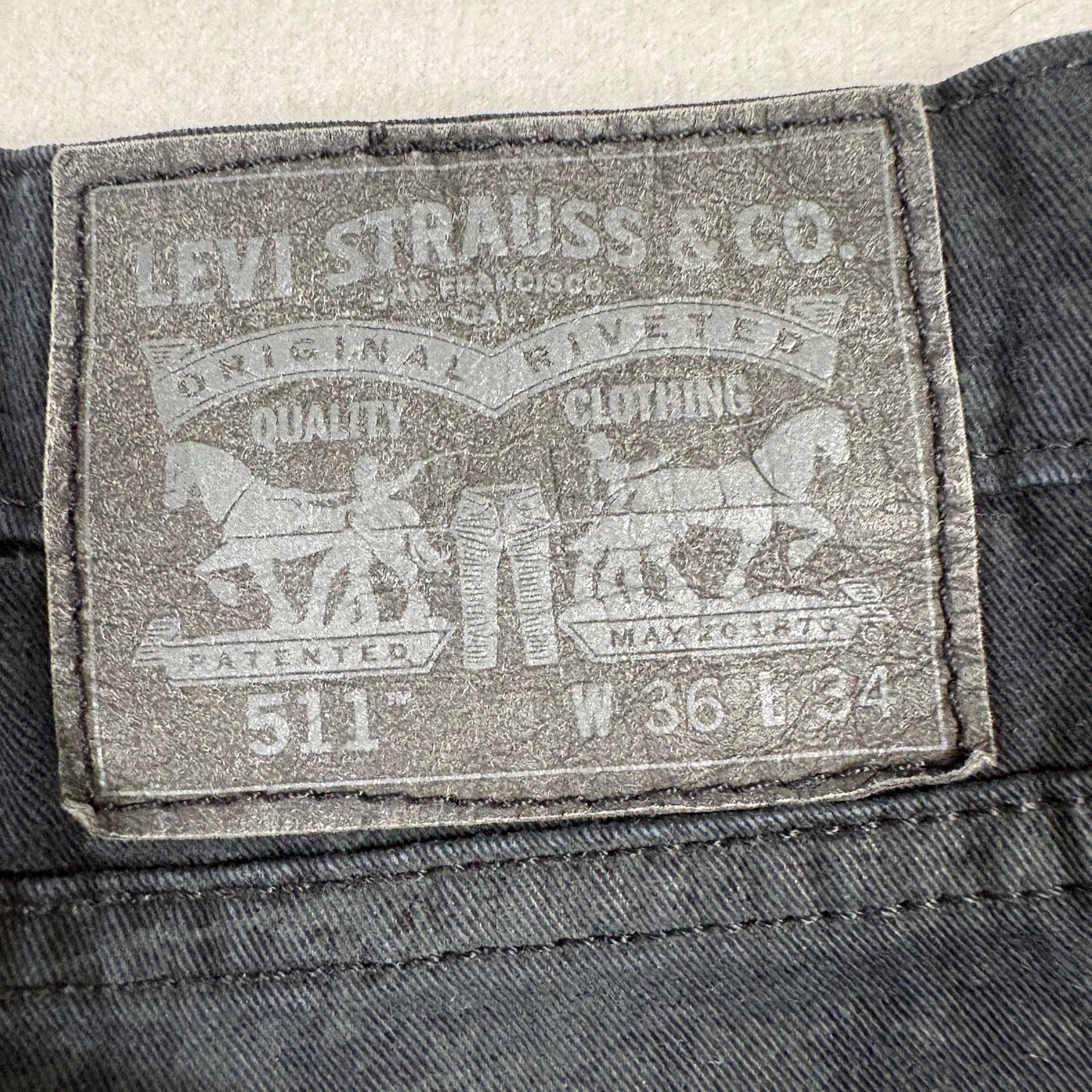 Levi’s 511 Mens Jeans 36x34 Black Coated Slim Fit Denim Textured Distressed