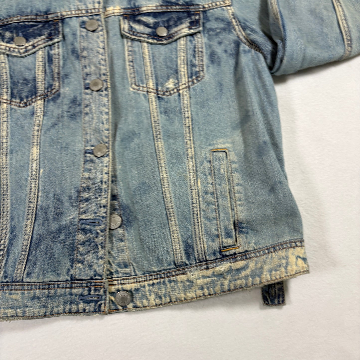 American Eagle Mens Denim Jacket XL Distressed Grunge 90s Y2K Light Wash Cross