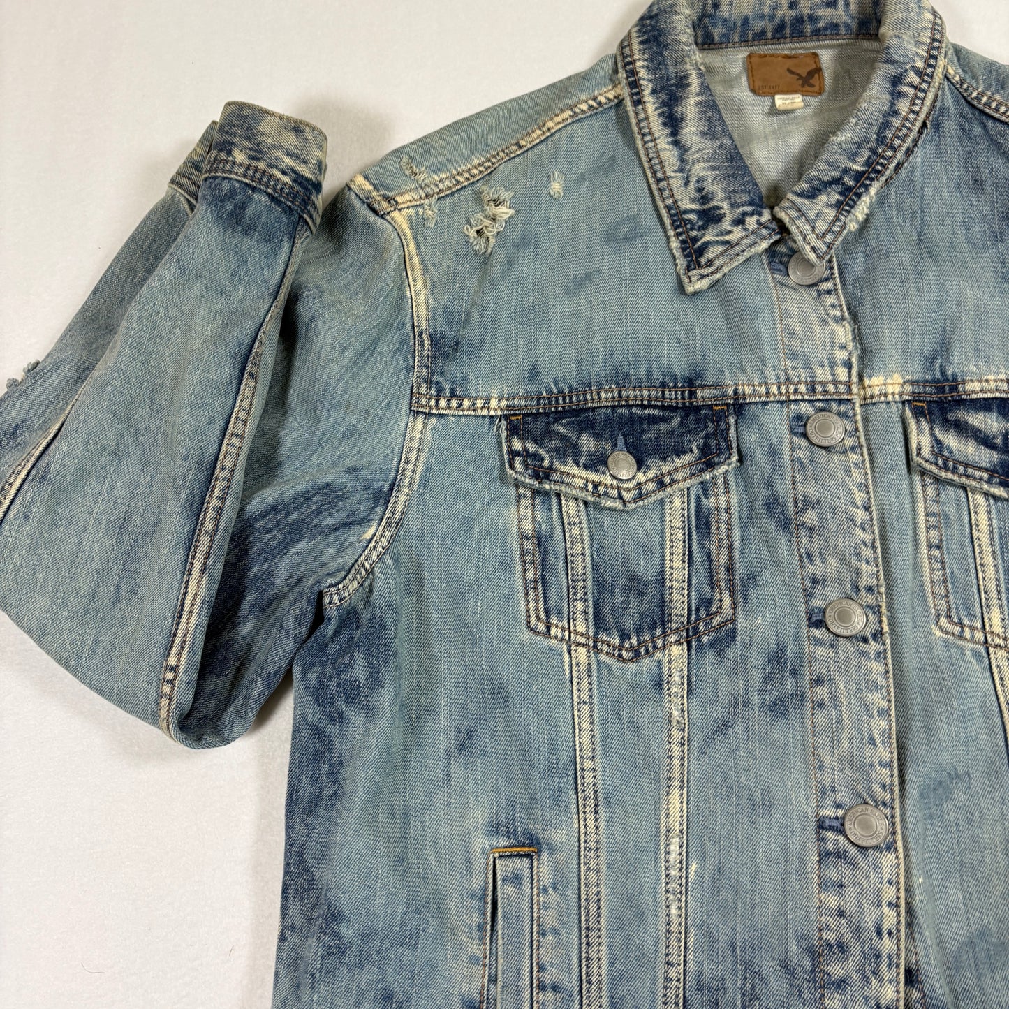 American Eagle Mens Denim Jacket XL Distressed Grunge 90s Y2K Light Wash Cross