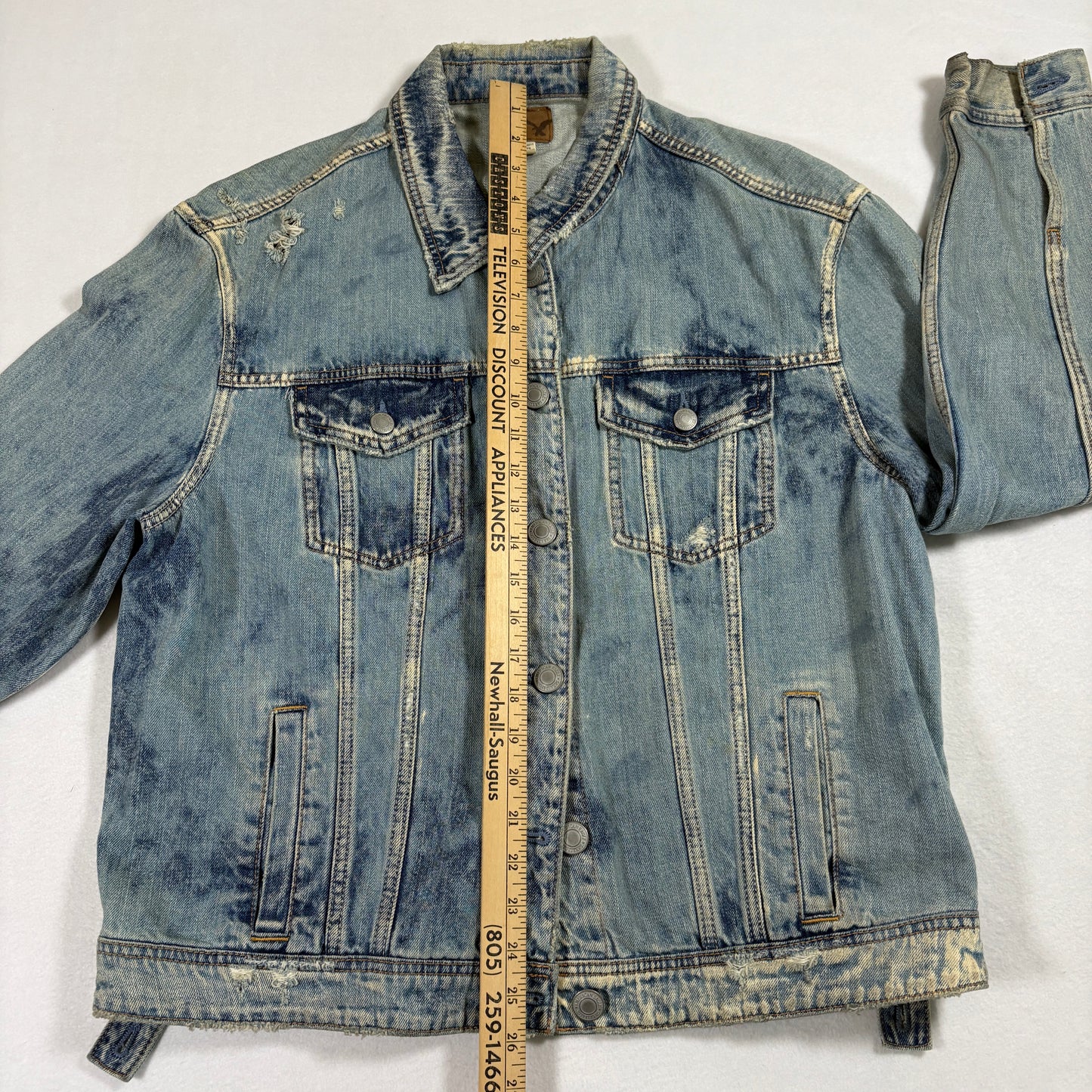 American Eagle Mens Denim Jacket XL Distressed Grunge 90s Y2K Light Wash Cross