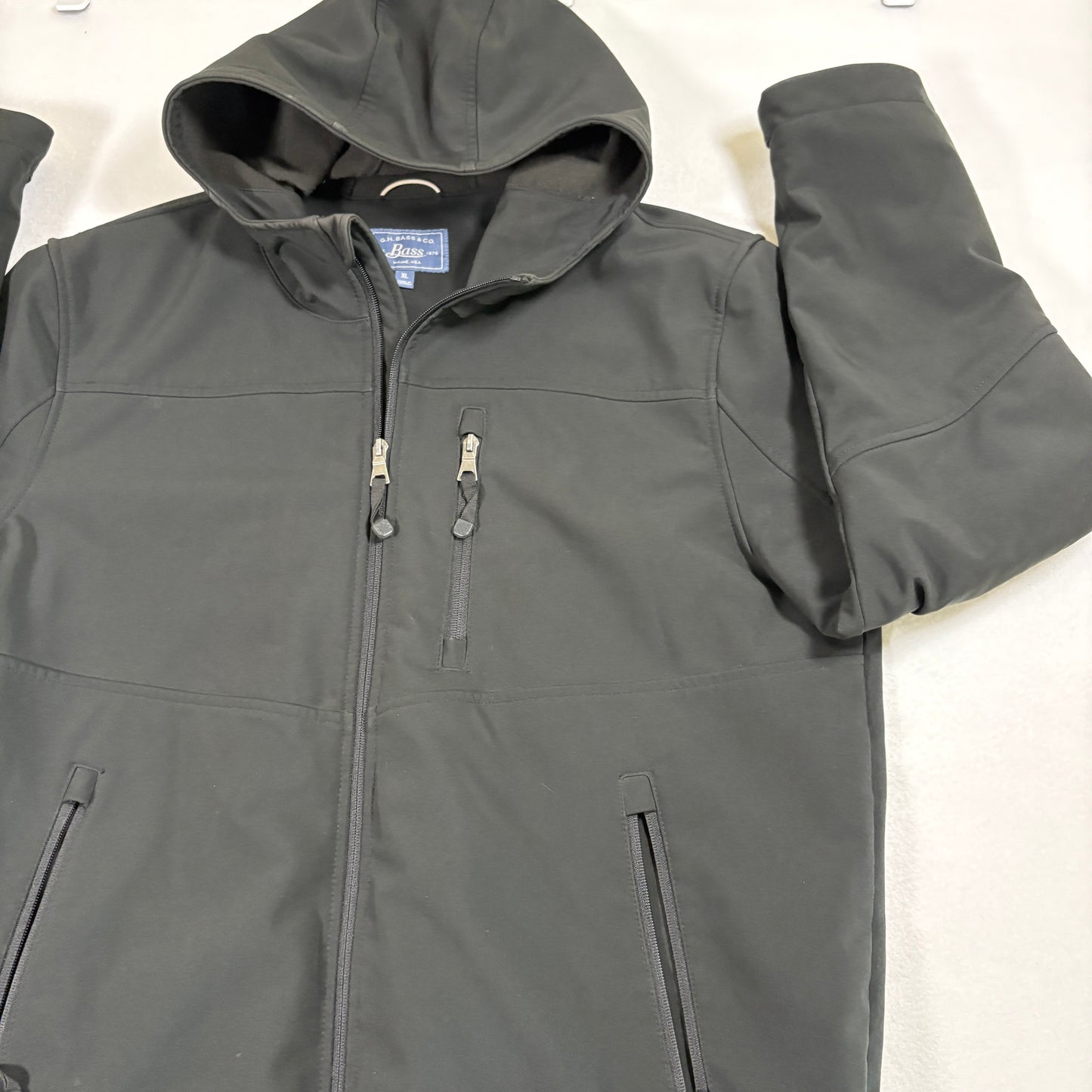 GH Bass Mens Softshell Jacket XL Black Hooded Zip Up Windbreaker Outdoor Hiking