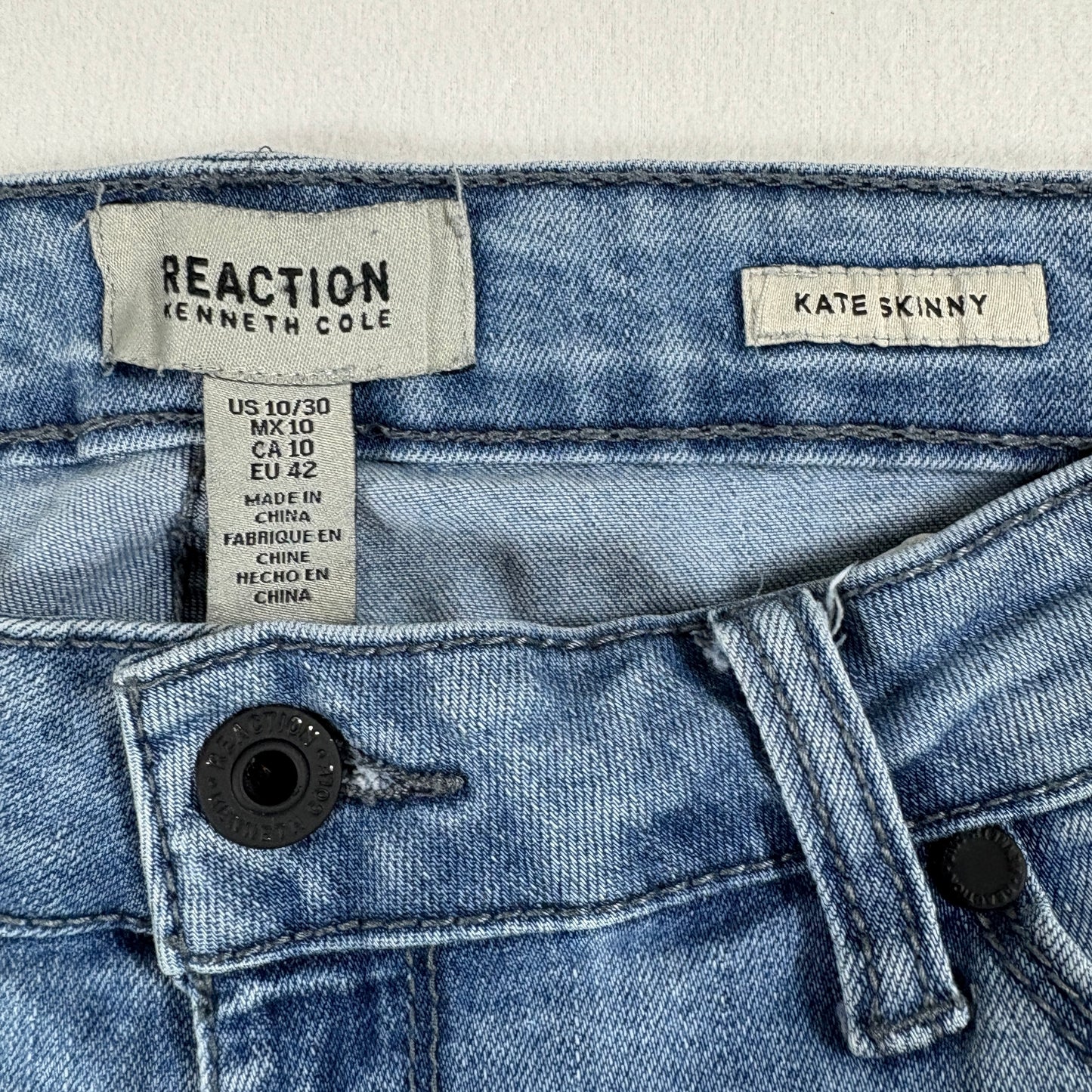 Kenneth Cole Reaction Womens Jeans 10 Kate Skinny Light Wash Y2K Distressed