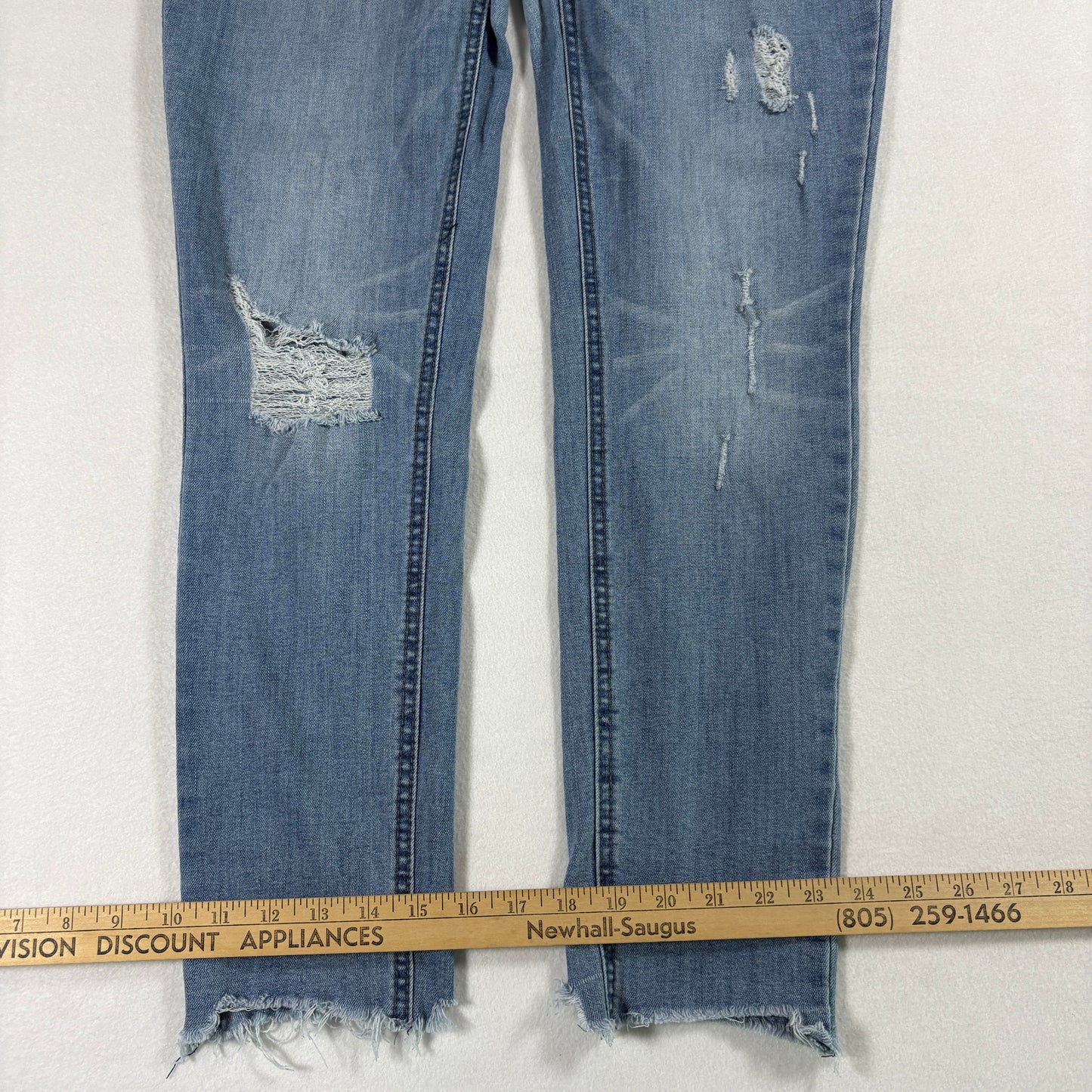 Kenneth Cole Reaction Womens Jeans 10 Kate Skinny Light Wash Y2K Distressed