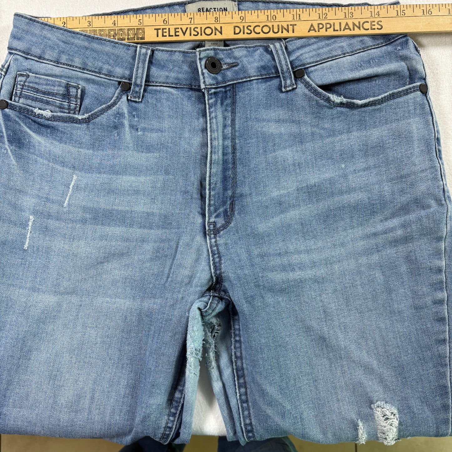 Kenneth Cole Reaction Womens Jeans 10 Kate Skinny Light Wash Y2K Distressed