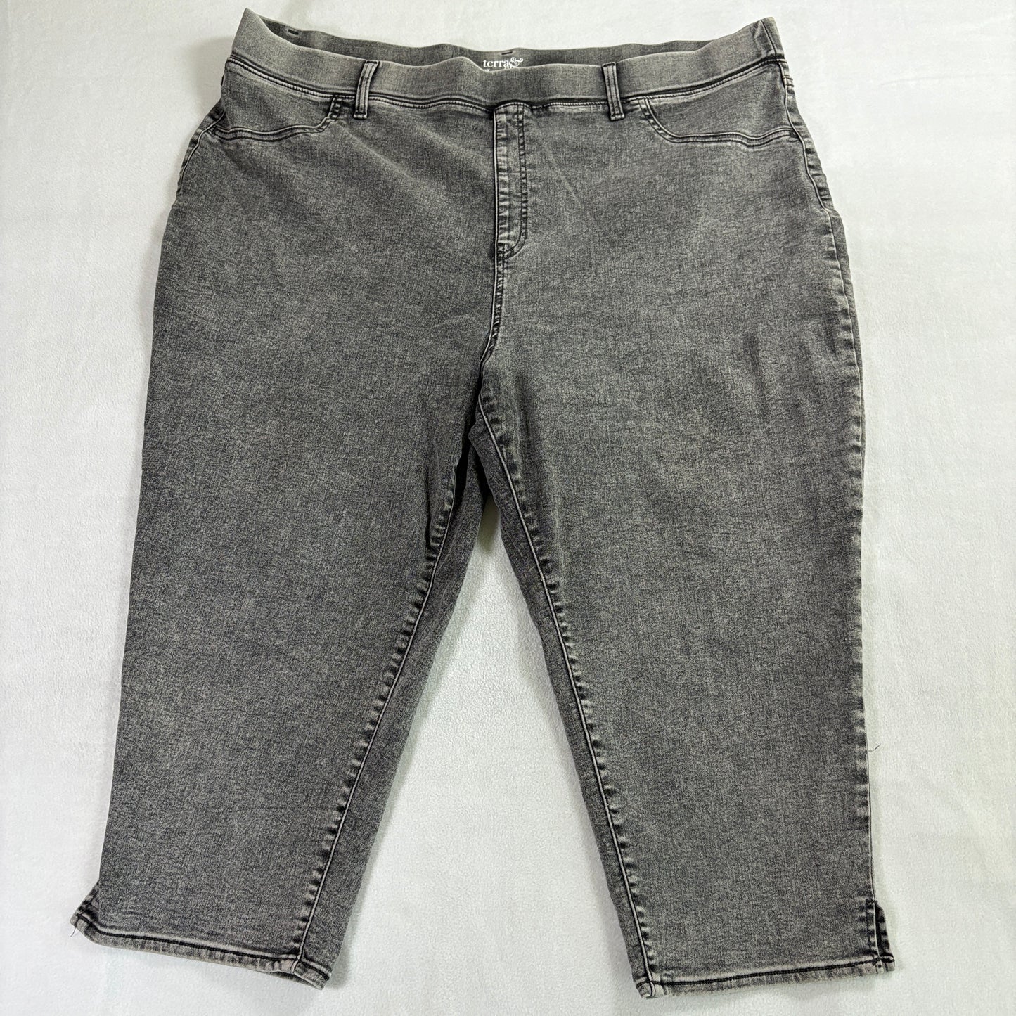 Gray Stretch Denim Capris Cropped Jeans Terra Sky 3X Fits Like 46X22 Plus Size