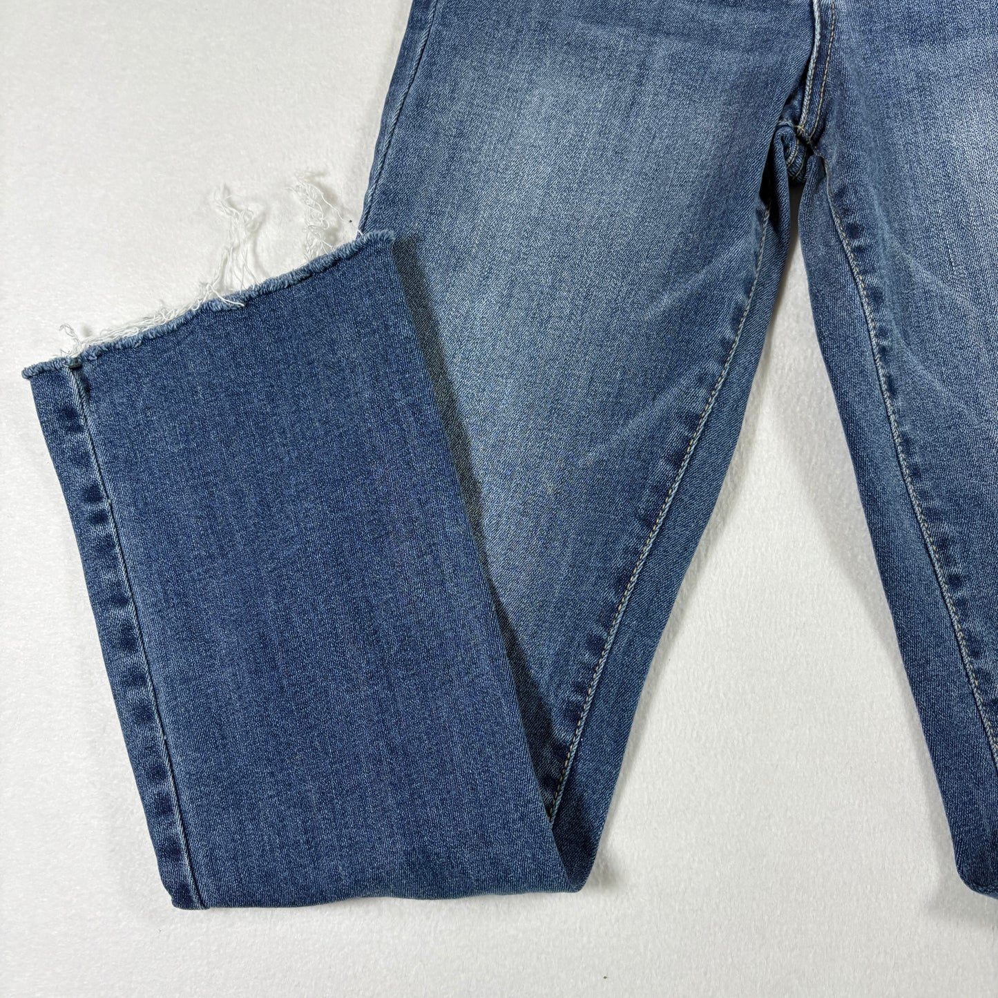 RSQ Womens Jeans 3/26 Sydney Crop Flare Raw Hem Y2K Light Wash Denim