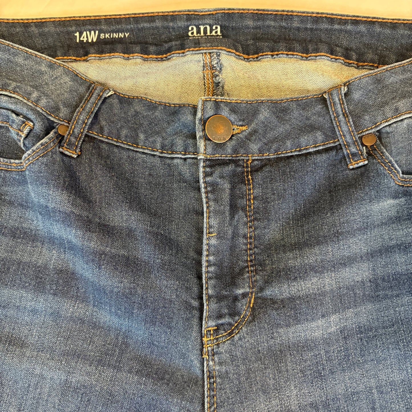 a.n.a Women’s 14W Skinny Jeans Blue Stretch Mid Rise Soft Denim Plus Size Casual