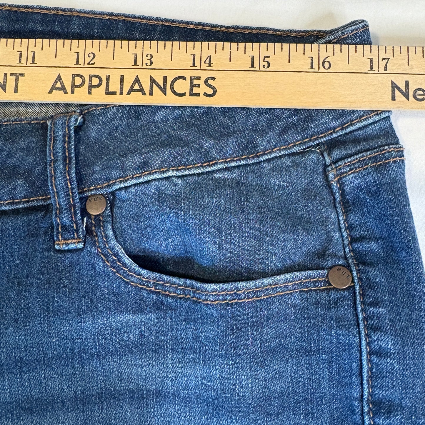 a.n.a Women’s 14W Skinny Jeans Blue Stretch Mid Rise Soft Denim Plus Size Casual