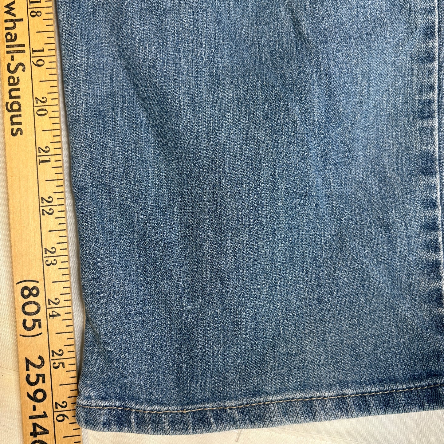 Gloria Vanderbilt Women’s 14 Short Bootcut Jeans Light Wash Stretch Denim Casual