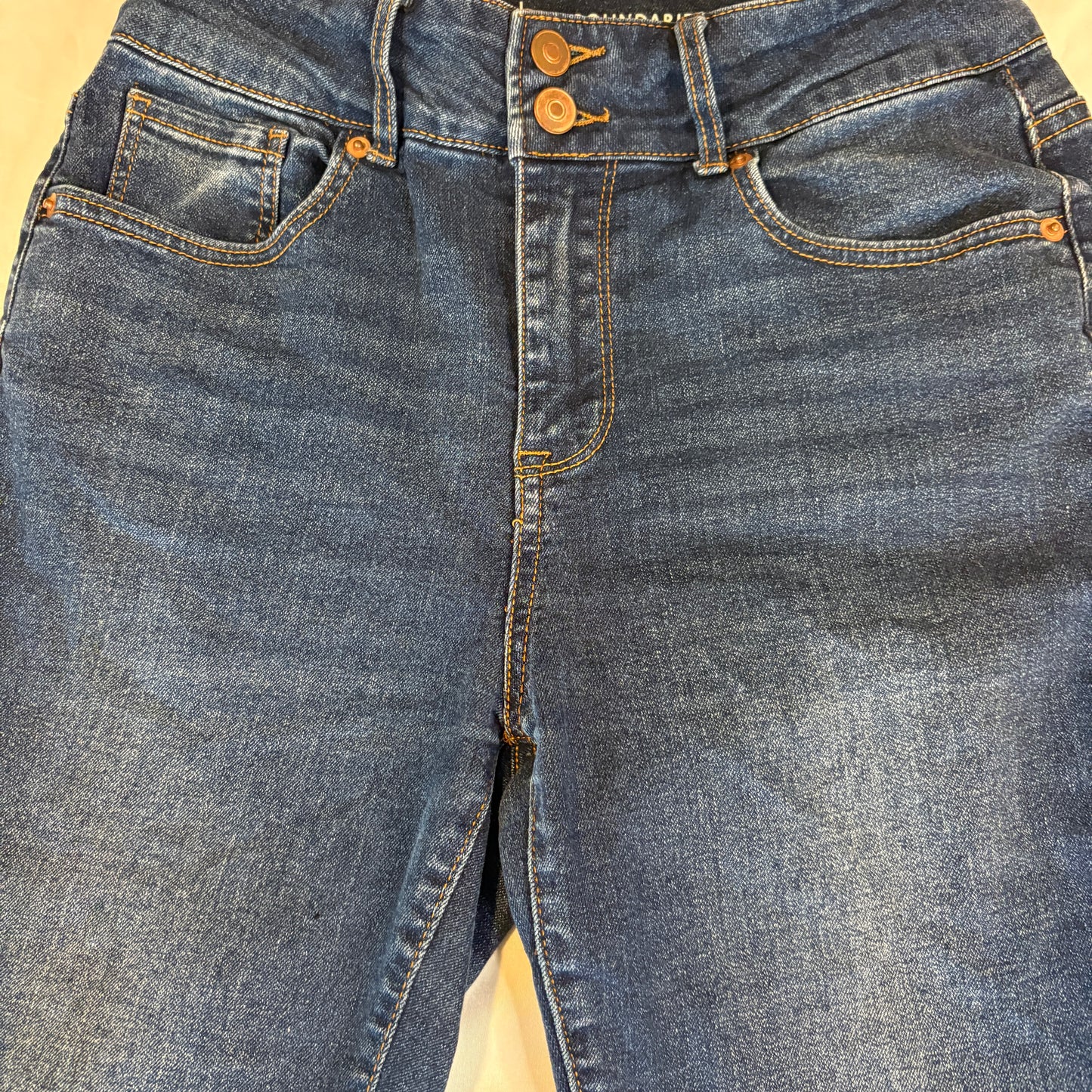 No Boundaries Women’s 9 Baggy Bootcut Flare Jeans Dark Wash Stretch Casual Denim