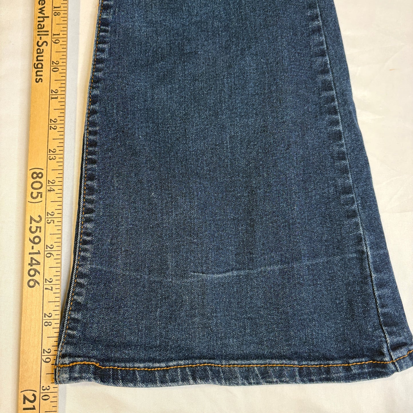 No Boundaries Women’s 9 Baggy Bootcut Flare Jeans Dark Wash Stretch Casual Denim