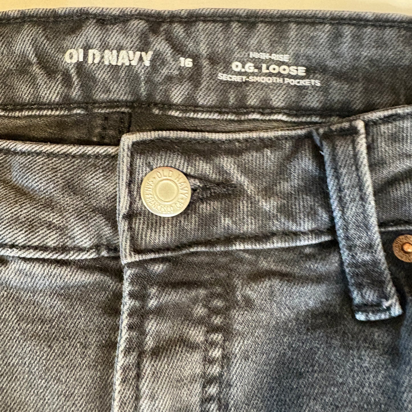 Old Navy Women’s 16 Baggy O.G. Loose Jeans Gray Wash High Rise Stretch Casual Denim