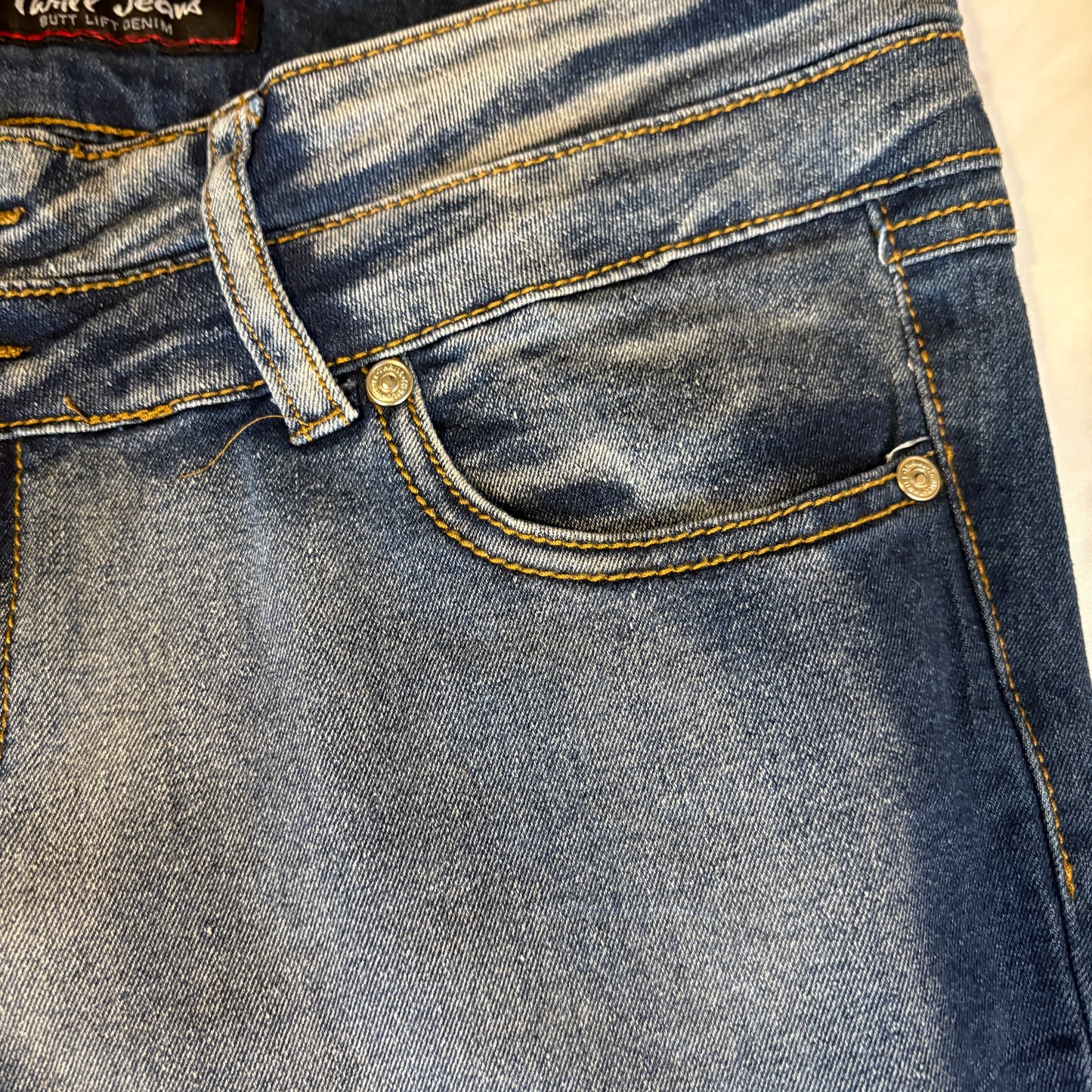 Twilight Jeans Women’s Bootcut Denim Blue Mid Rise Stretch Casual Faded Wash Pants