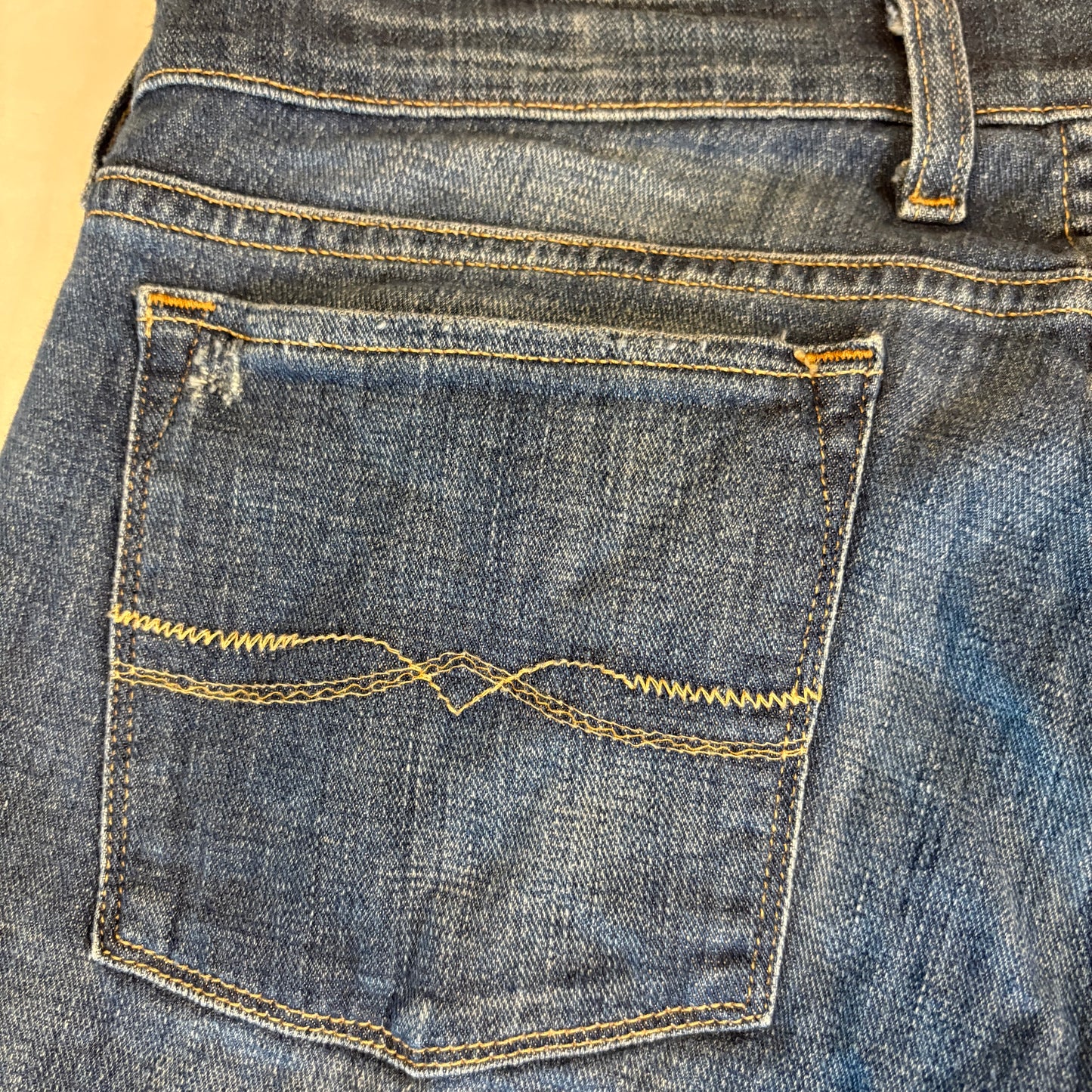 Lucky Brand Women’s Size 12/31 Charlie Capri Blue Jeans Distressed Bootcut Denim