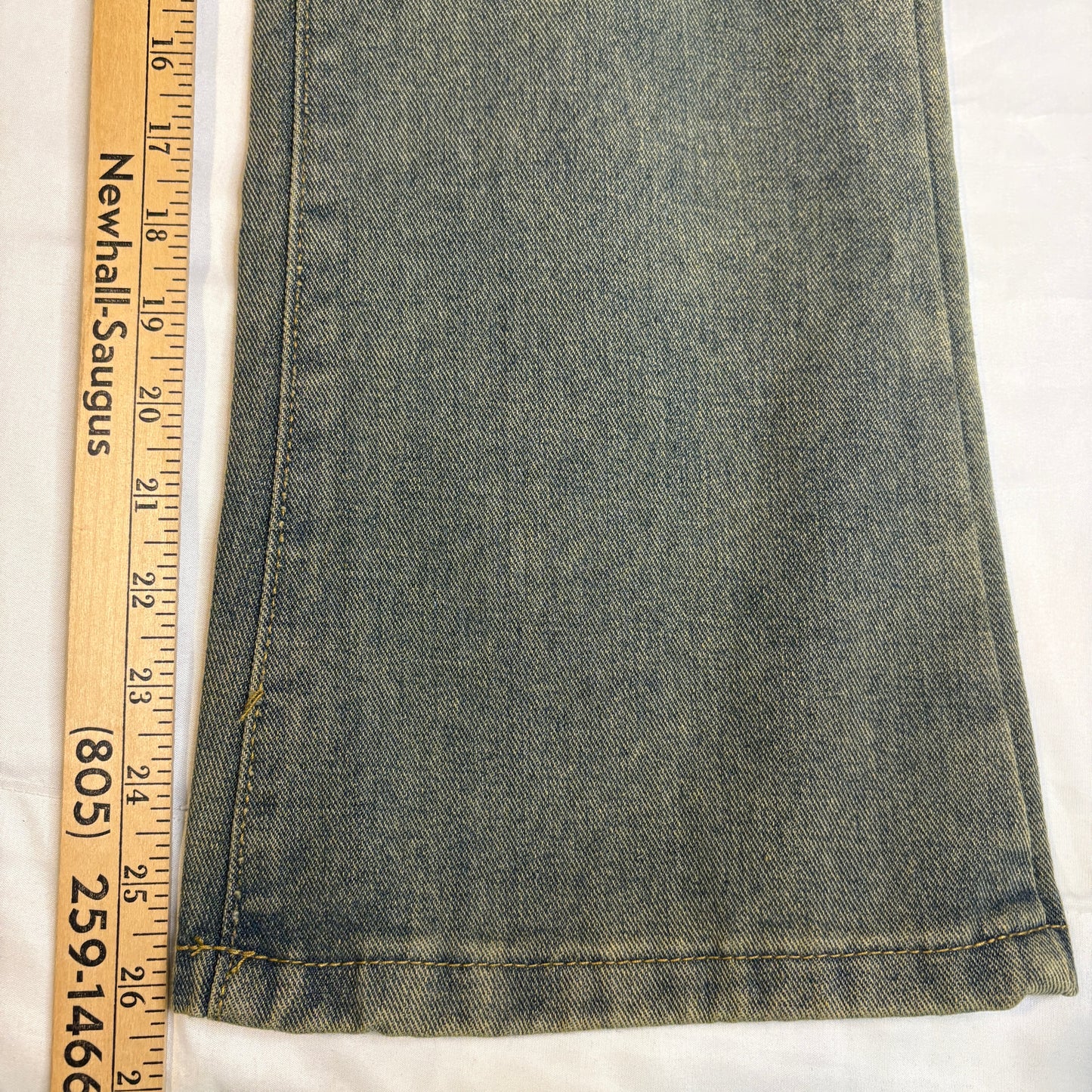 Women’s Size Large Light Wash Flare Jeans Vintage 90s Y2K Style High Waist Denim