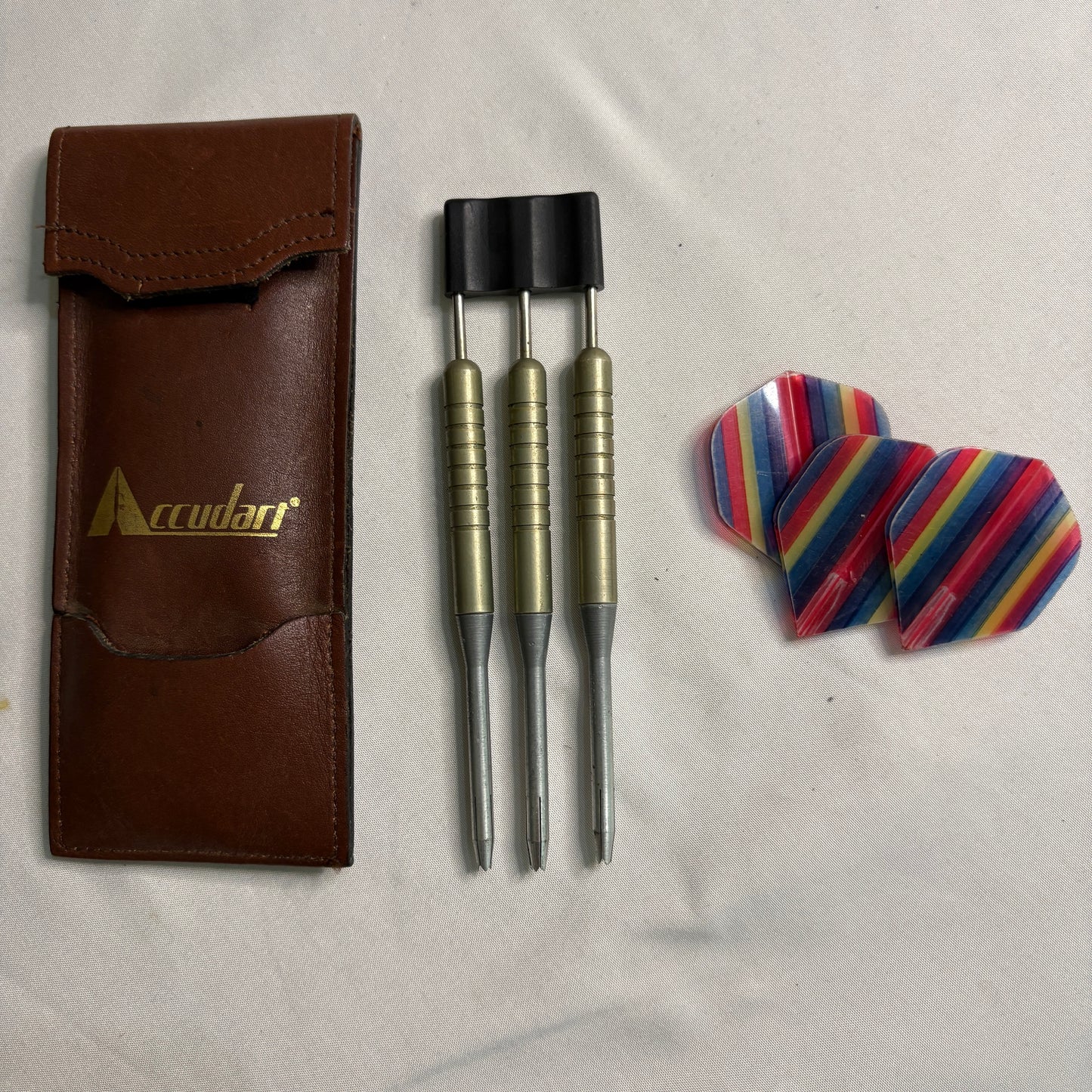 Vintage Accudart Steel Tip Darts Set w/ Case & Rainbow Flights – Classic Bar Pub Game