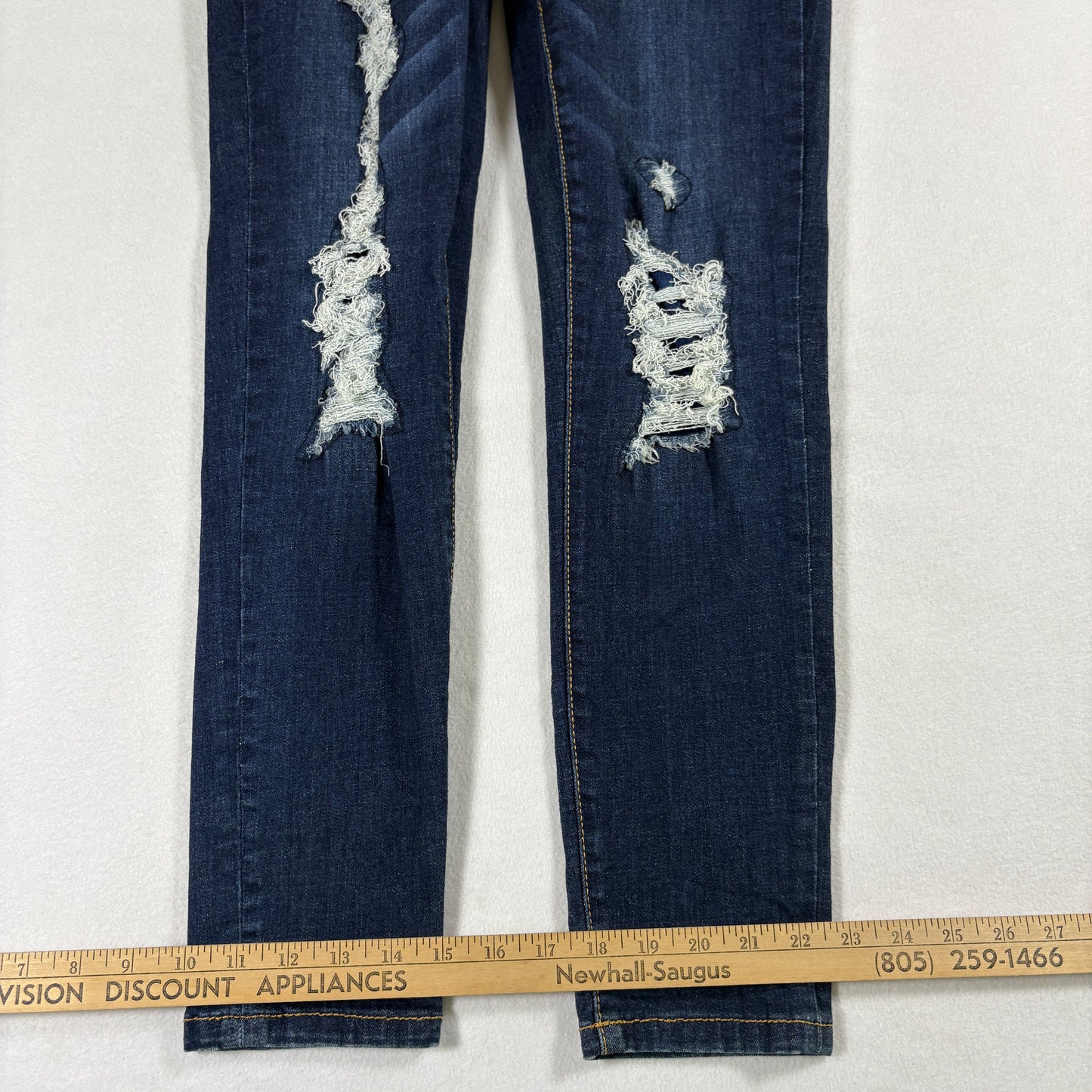 No Boundaries Womens Jeans 9 Dark Wash Distressed Ripped Denim Y2K Grunge Slim