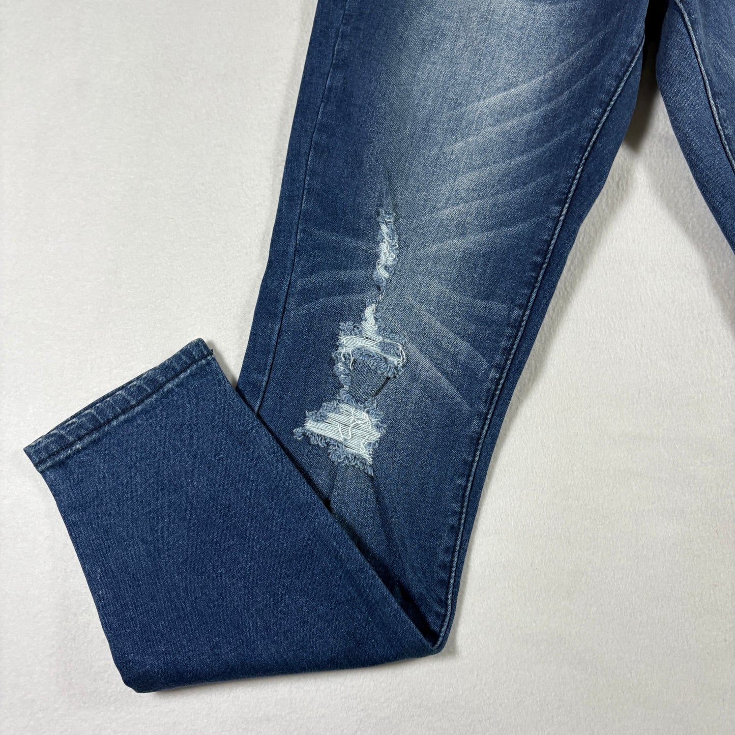 Classic Womens Jeans 7 Dark Wash Distressed Denim Slim Fit Y2K Vintage Stretch