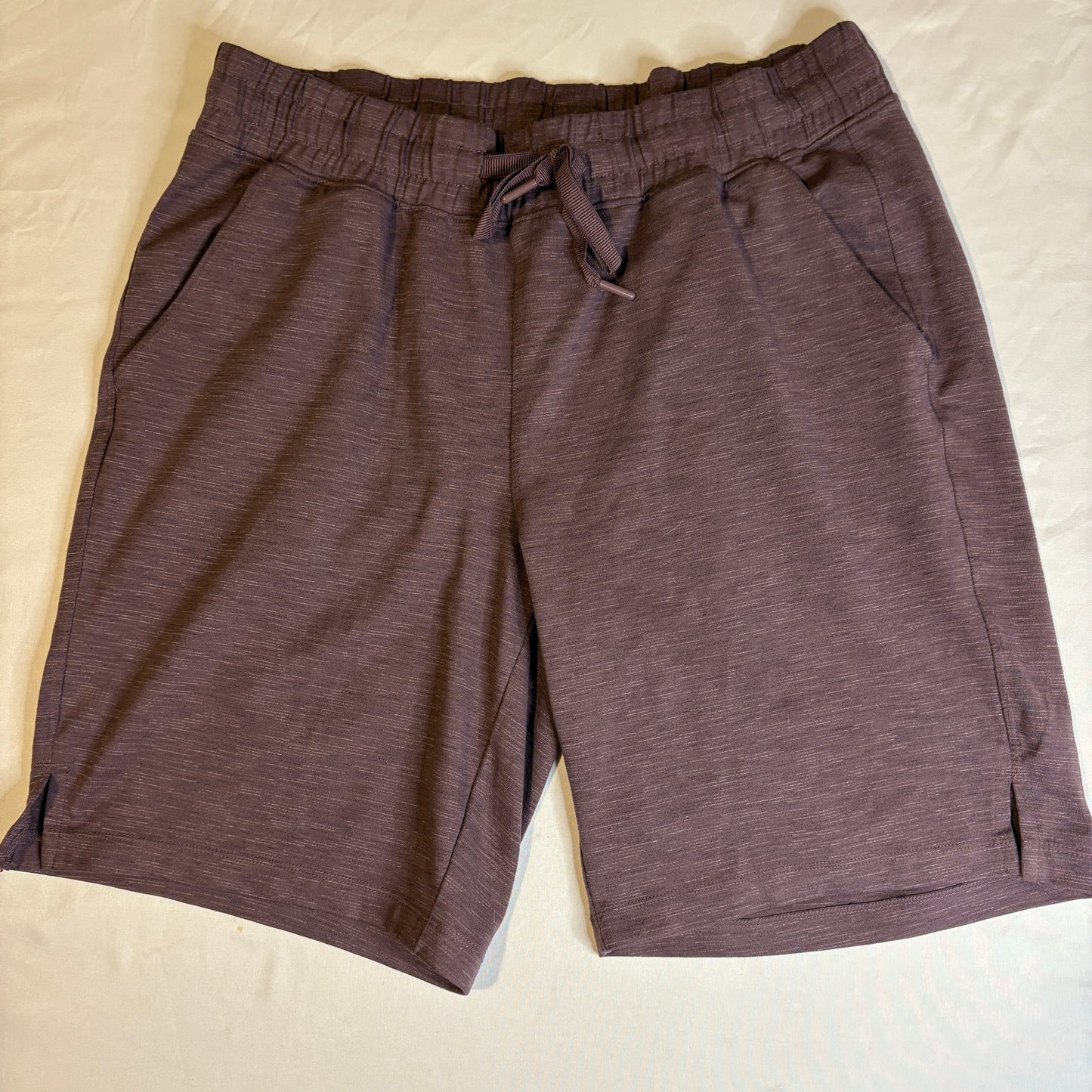Mondetta Performance Luxury Shorts Mens Medium Purple Athletic Training Gym Lounge