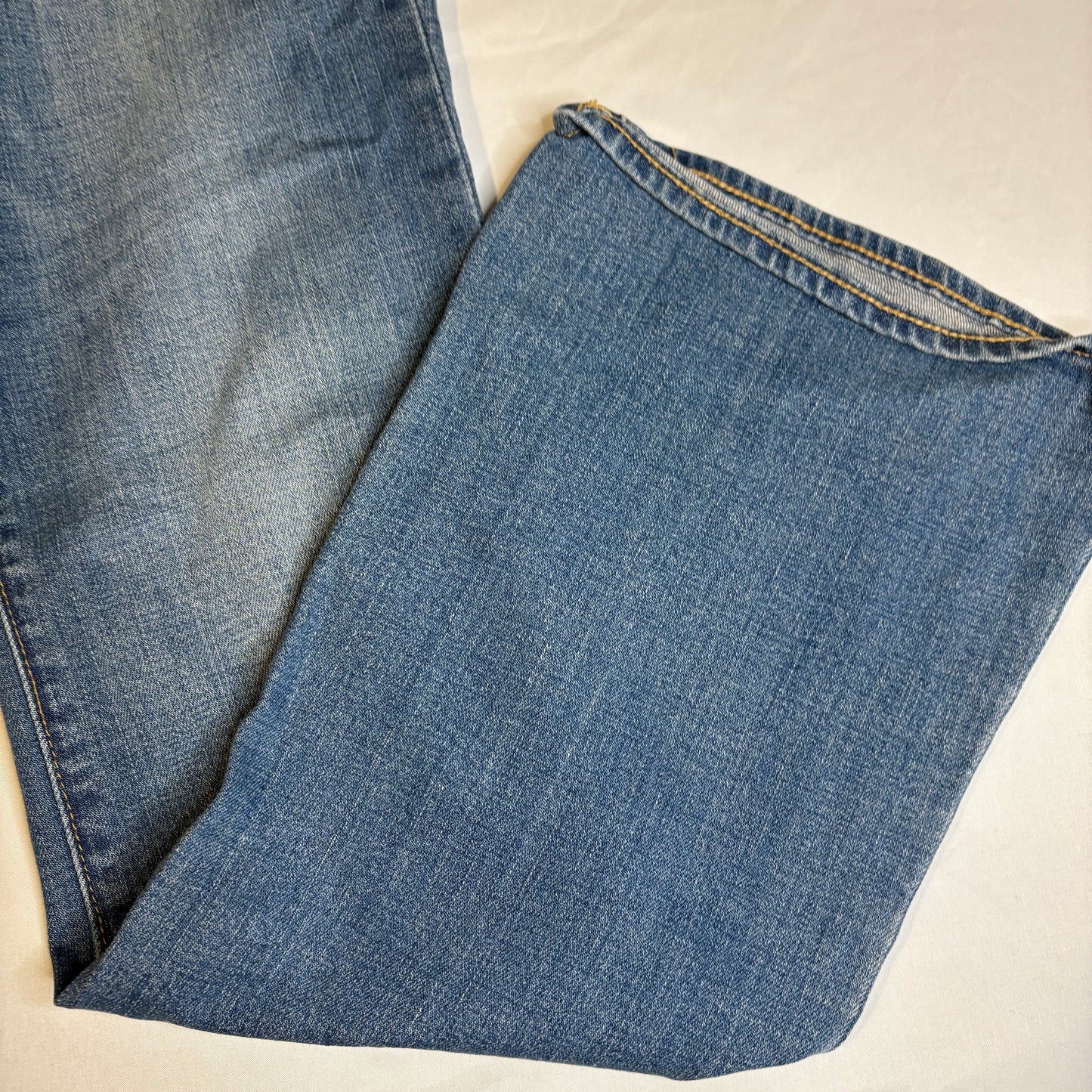 Gap 1969 Women’s Jeans 29/8R Perfect Boot Cut Blue Denim Stretch Mid Rise