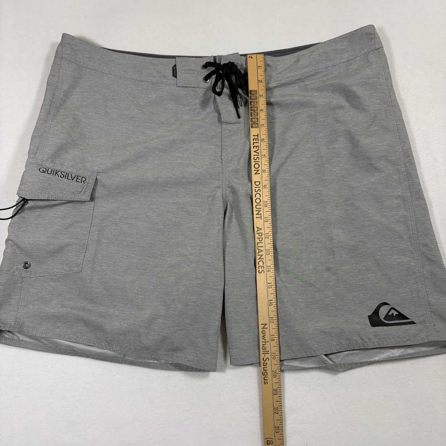 Quiksilver Mens Board Shorts 42 Gray Swim Trunks Surf Swimwear Beach Y2K Surf