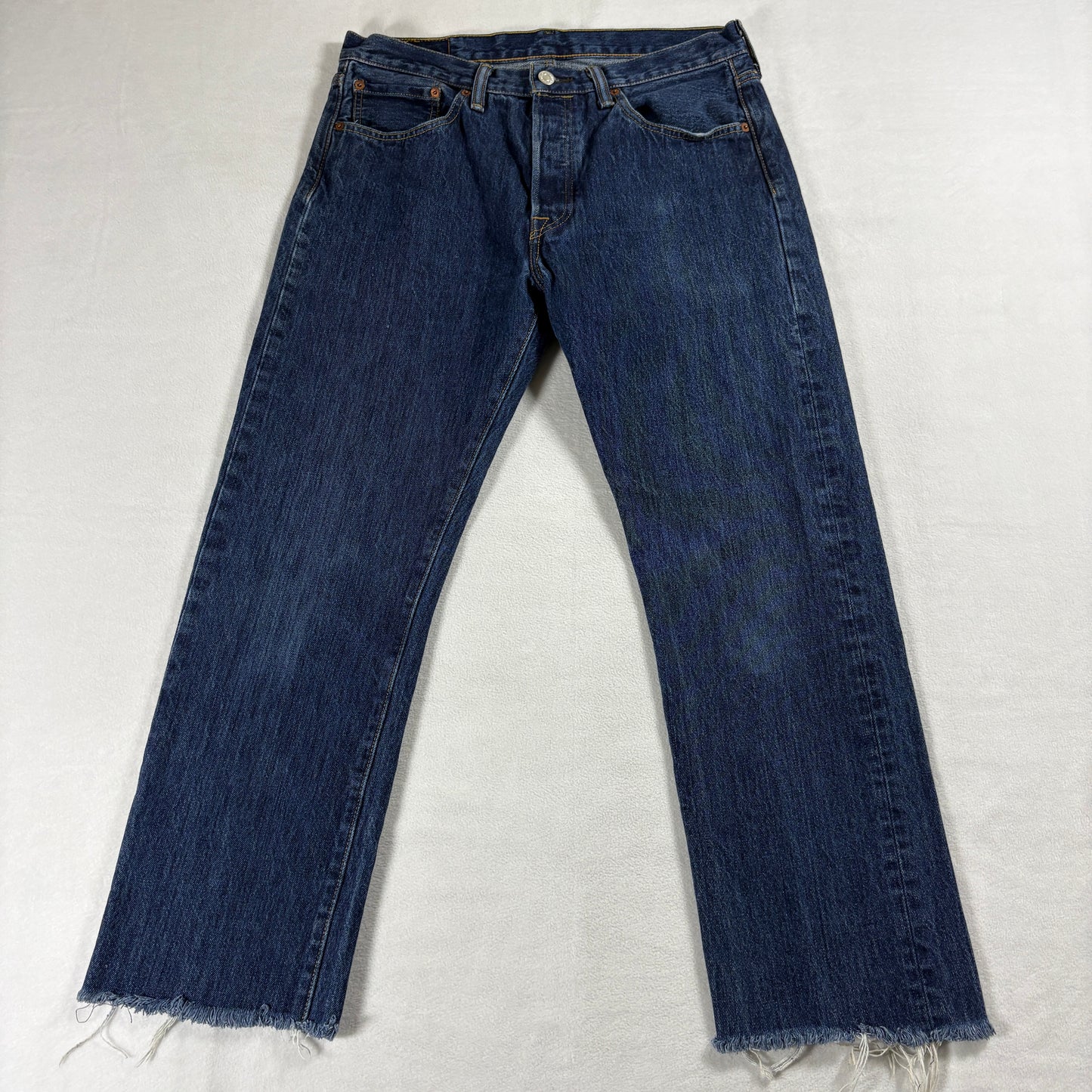 Levis 501 Mens W32 L34 Dark Wash Button Fly Straight Leg Jeans Raw Hem