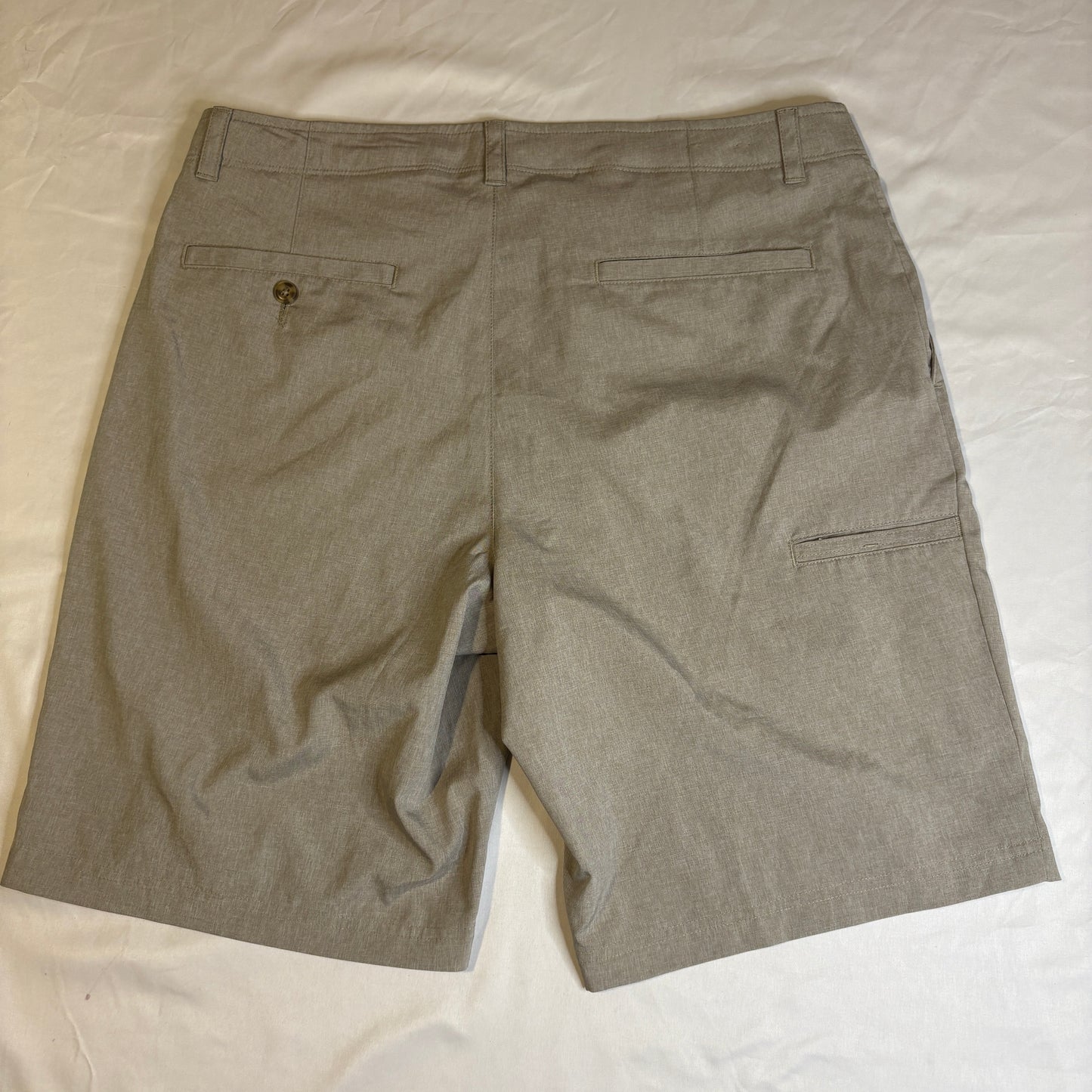 PGA Tour Men’s Golf Shorts Size 36 Gray Stretch Performance Casual Flat Front