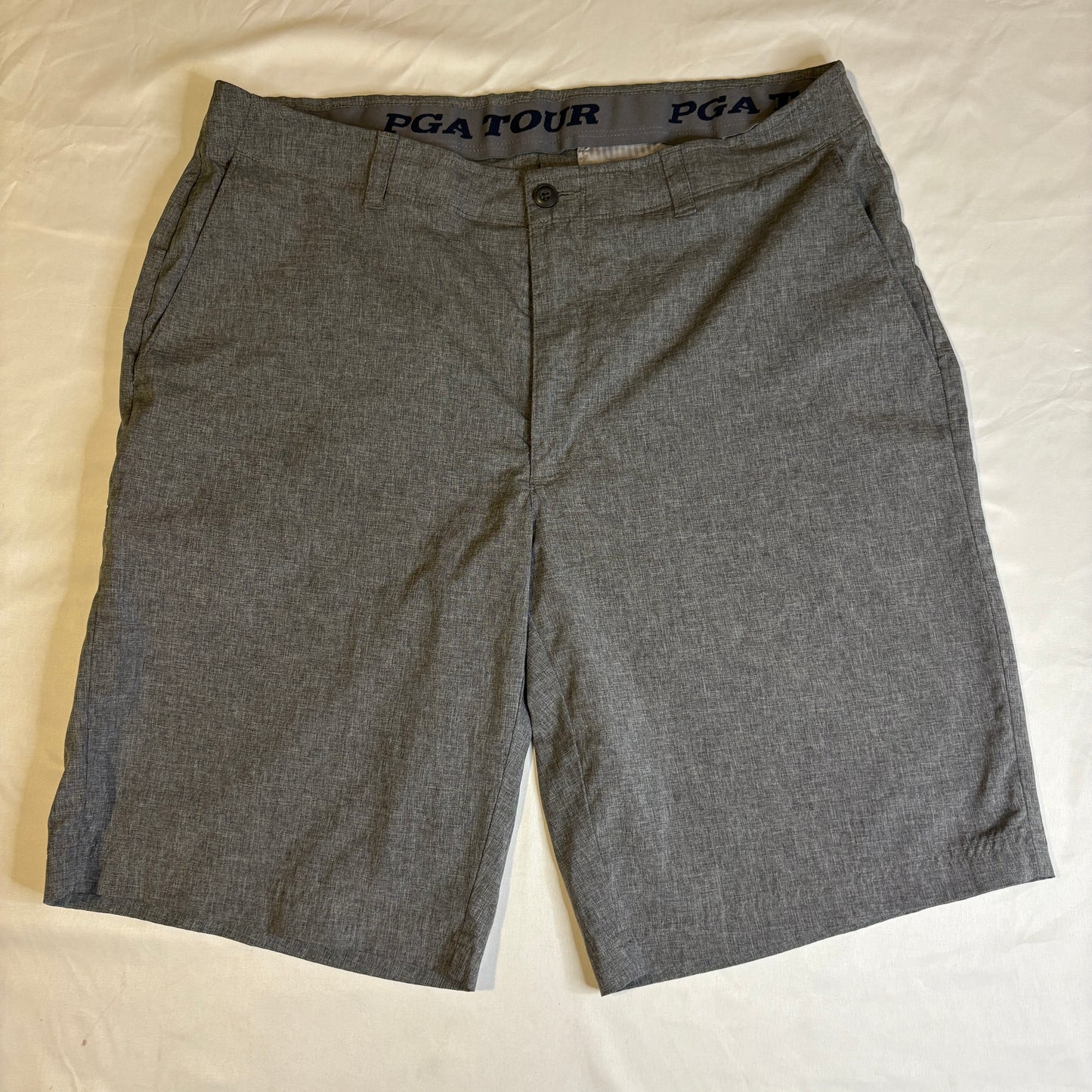 PGA Tour Men’s Golf Shorts Size 36 Gray Stretch Flat Front Casual Performance