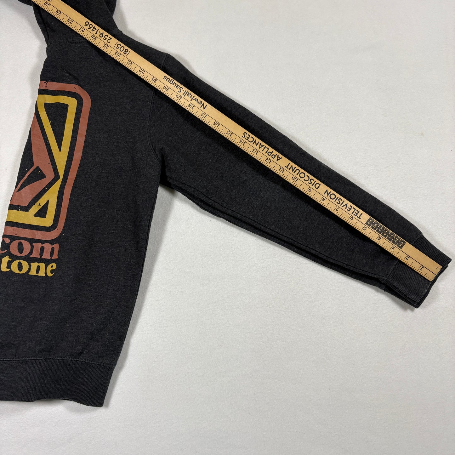 Volcom Youth Hoodie Large 12-14 Gray Pullover Skate Surf Logo Graphic Y2K