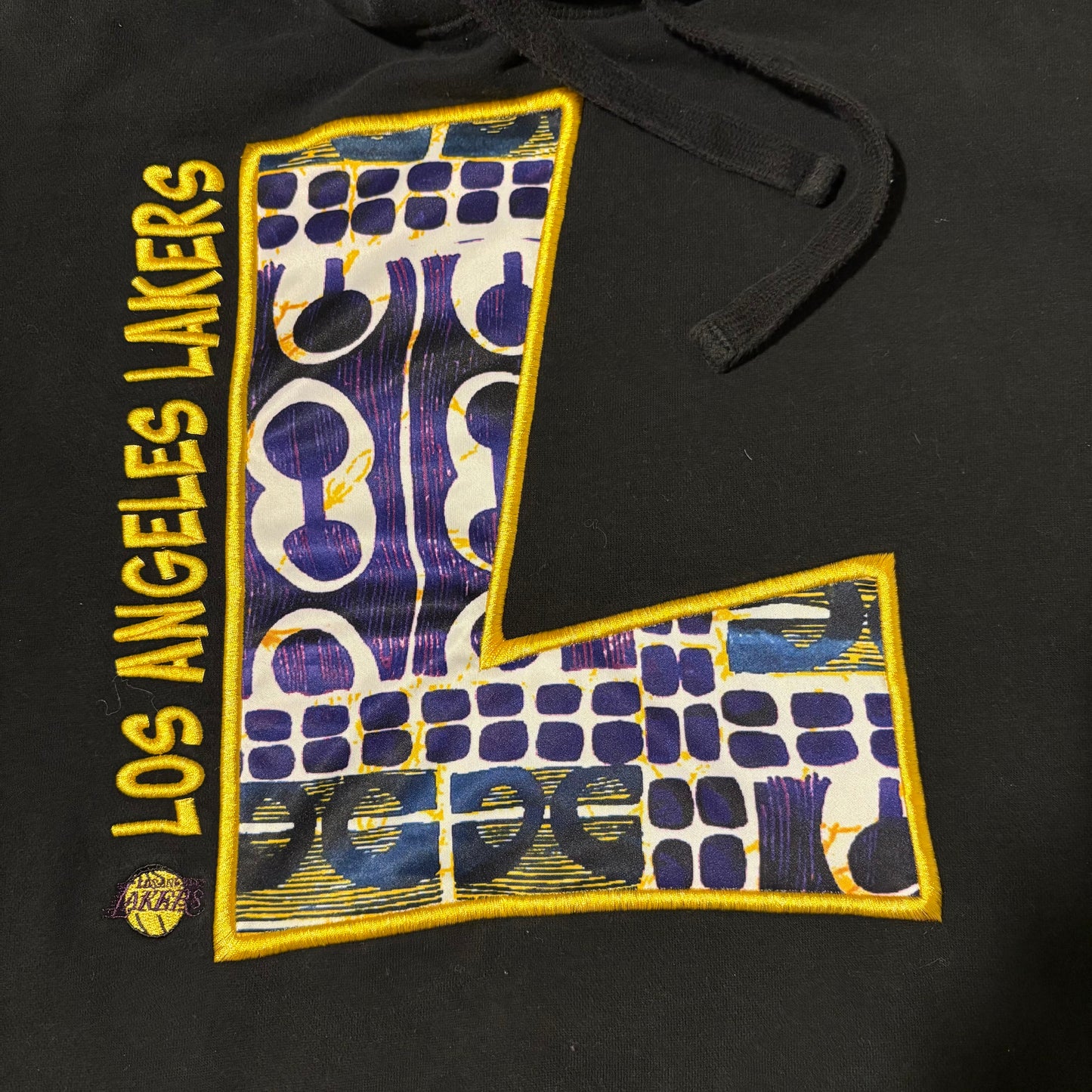Los Angeles Lakers Hoodie Men’s XL NBA Hype Tribal Print Pullover Black Gold