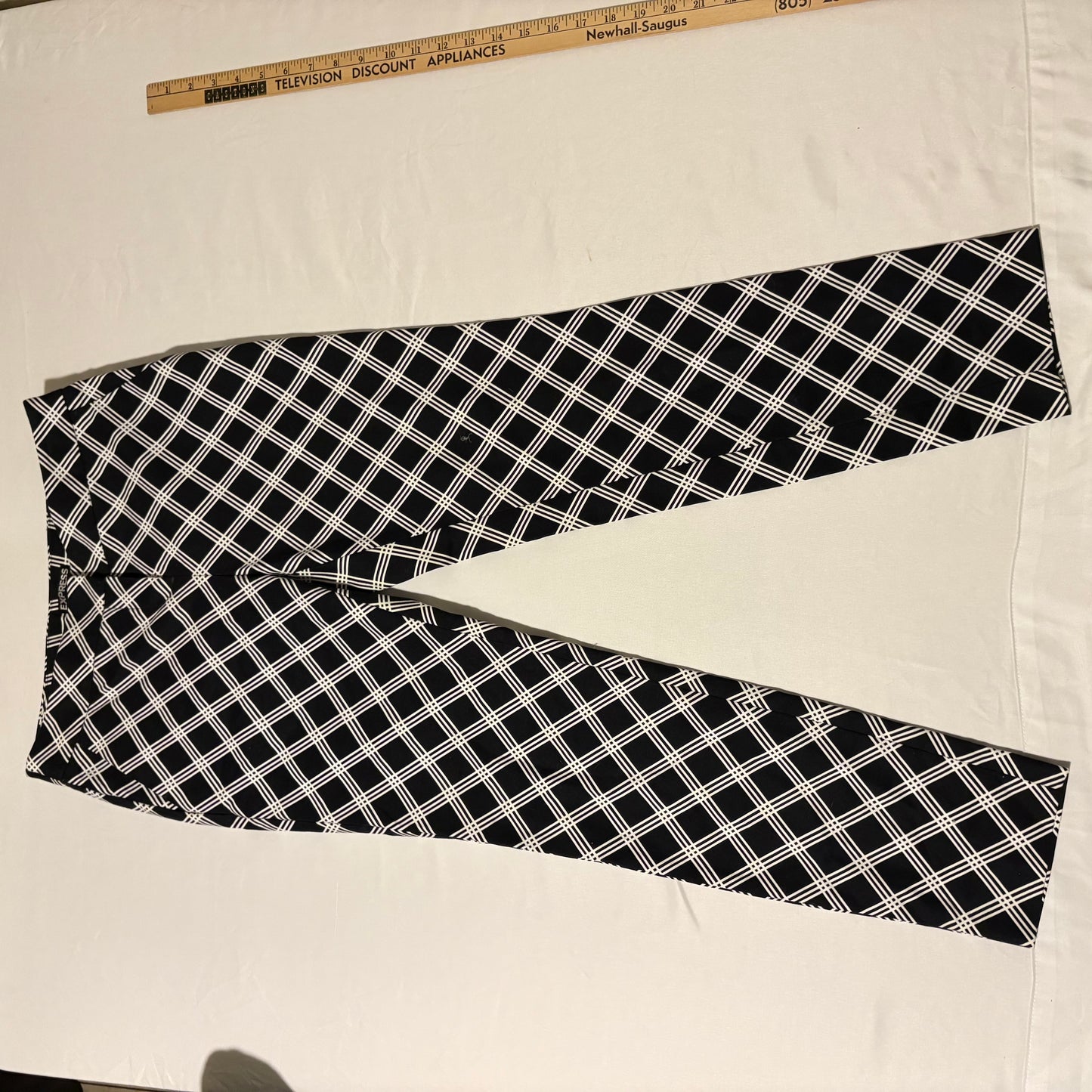 Express Columnist Pants 2R Black White Plaid Slim Trousers Women’s Career