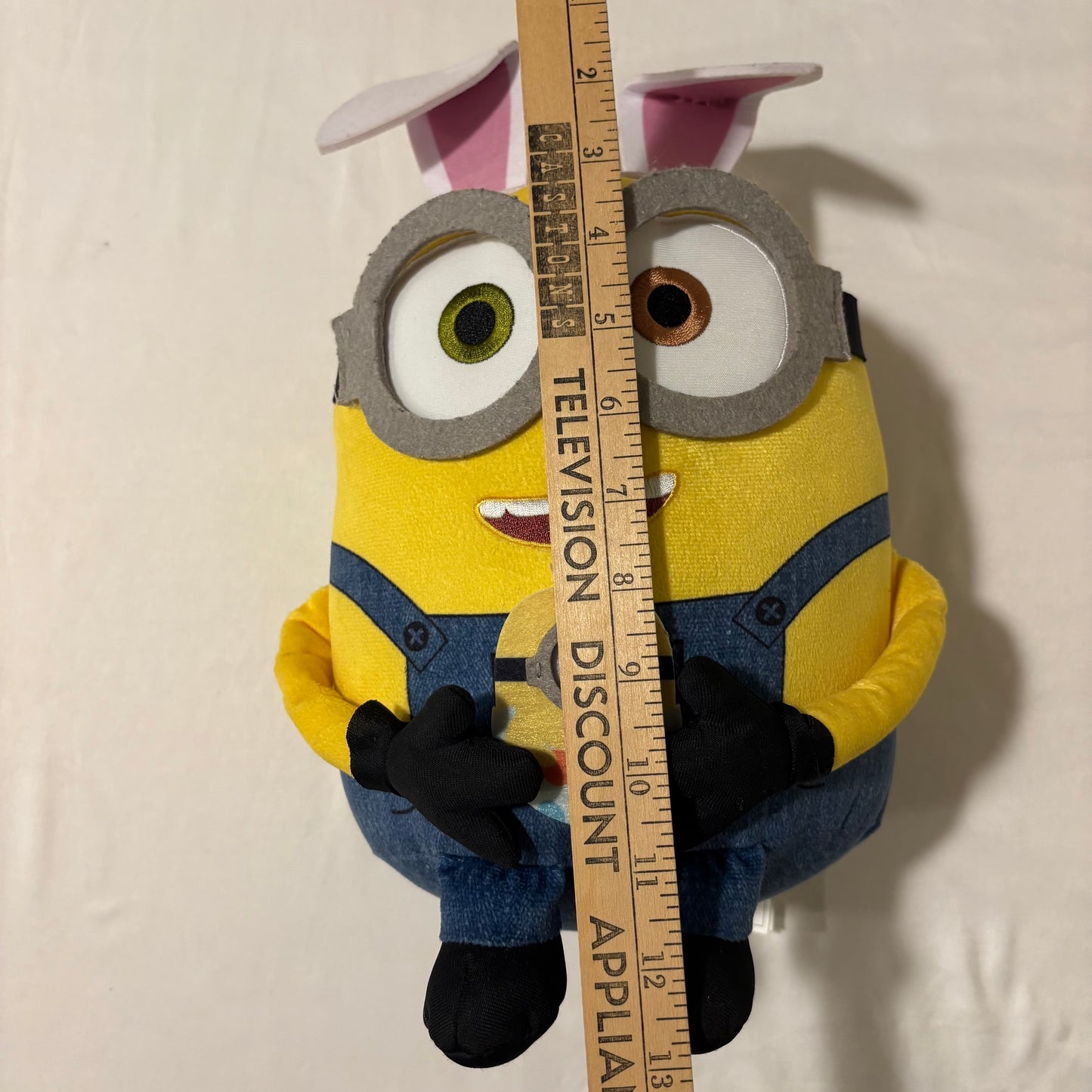 Minions Plush Easter Bunny Kevin Despicable Me Stuffed Toy 12” Holding Egg