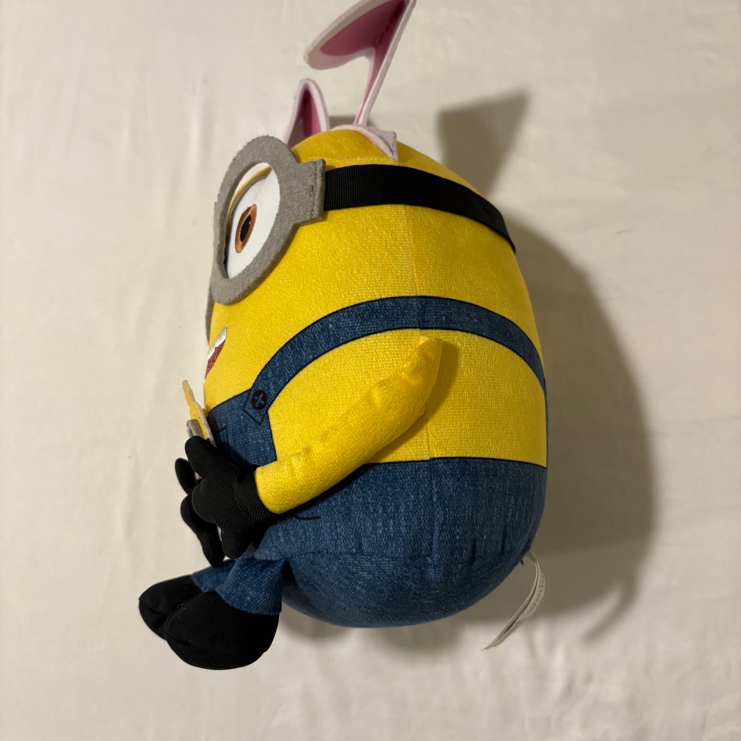 Minions Plush Easter Bunny Kevin Despicable Me Stuffed Toy 12” Holding Egg
