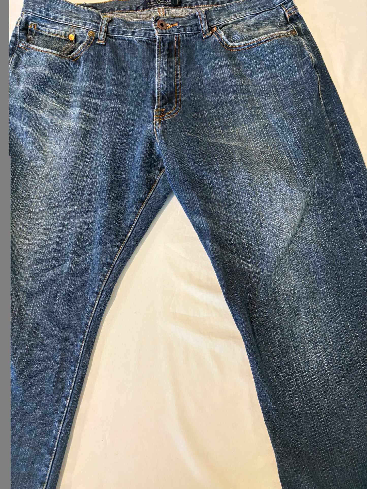 Lucky Brand 363 Vintage Straight Jeans Men’s 36x30 Blue Denim Distressed
