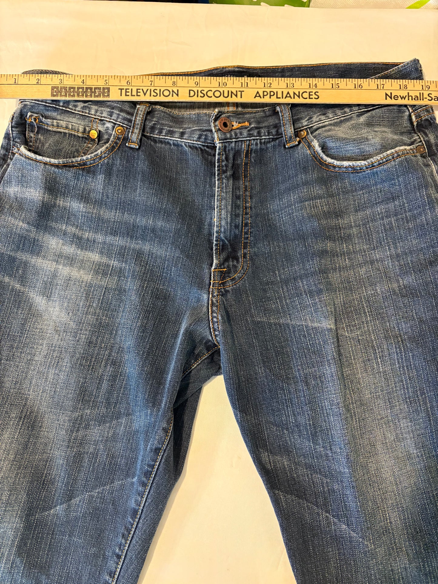 Lucky Brand 363 Vintage Straight Jeans Men’s 36x30 Blue Denim Distressed