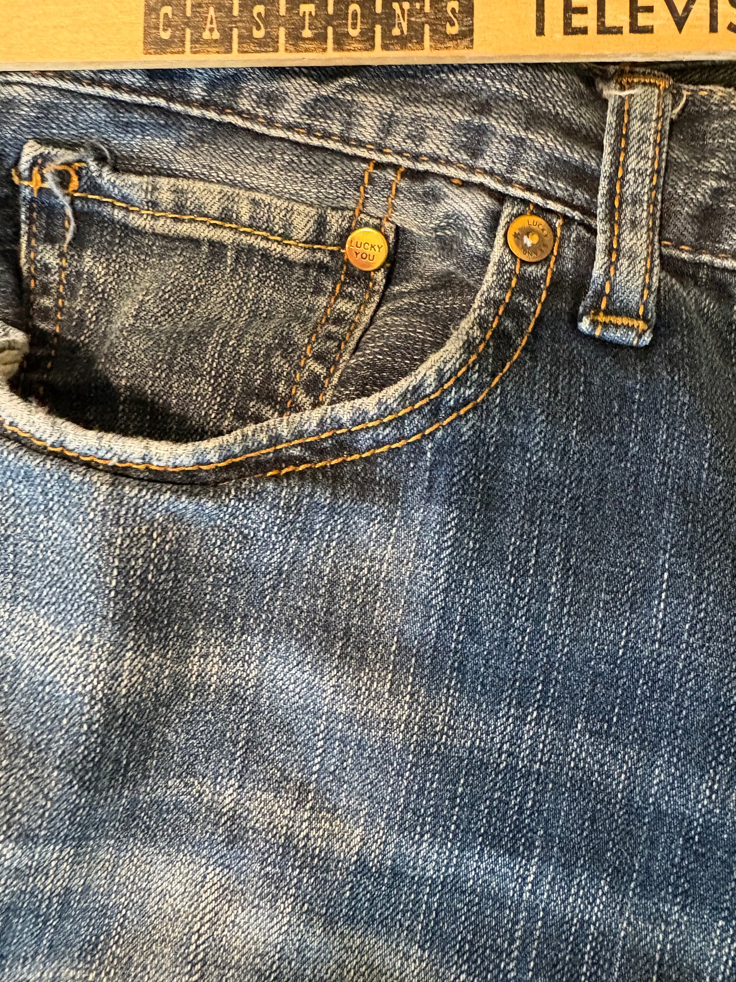 Lucky Brand 363 Vintage Straight Jeans Men’s 36x30 Blue Denim Distressed