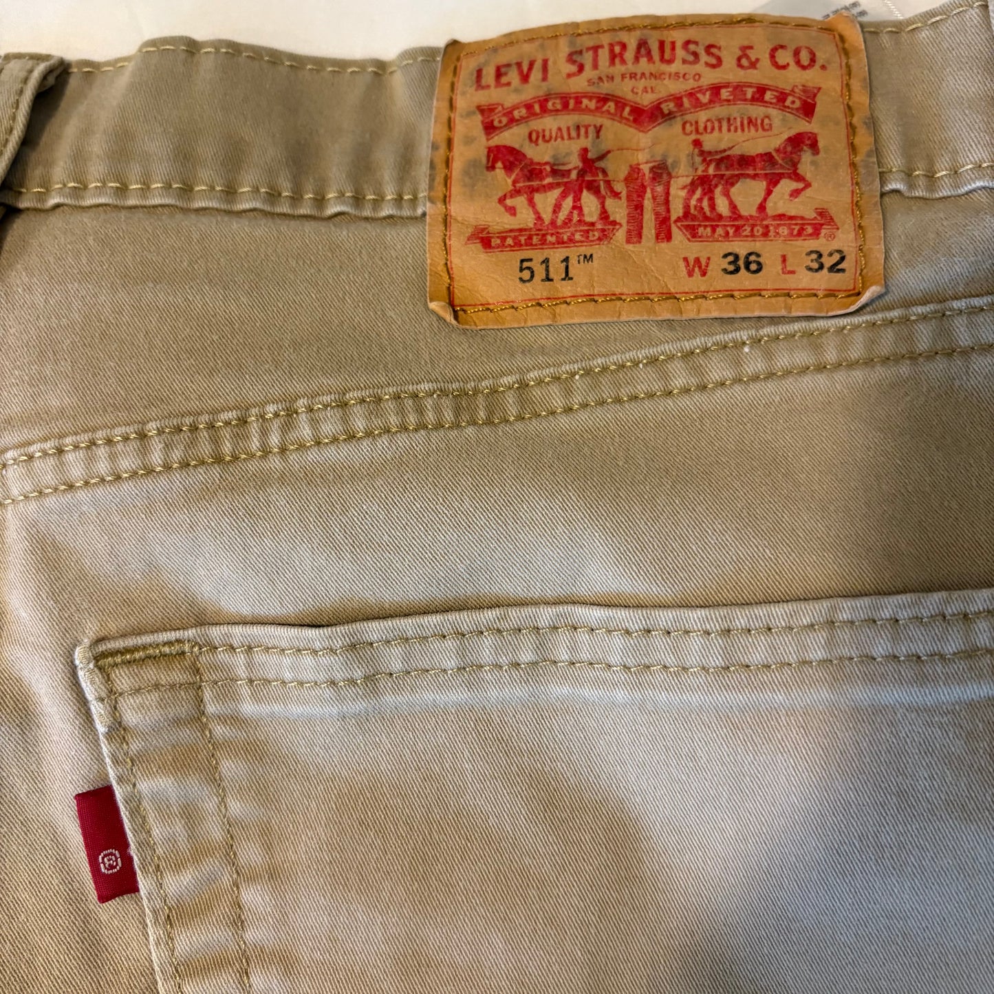 Levi’s 511 Slim Fit Khaki Jeans Pants Men’s W36 L32 Stretch Denim Casual