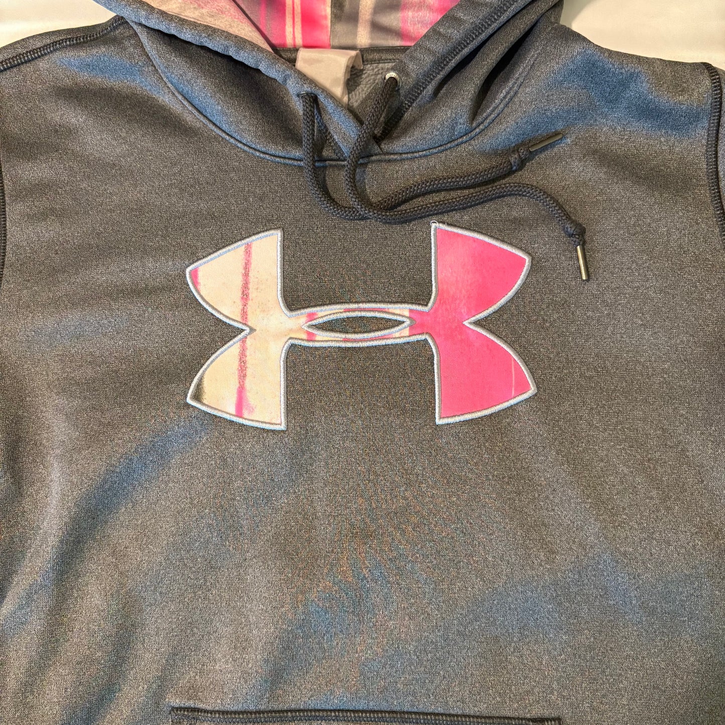 Under Armour Women’s Hoodie Pink Logo Gray Fleece Lined Size M Pullover