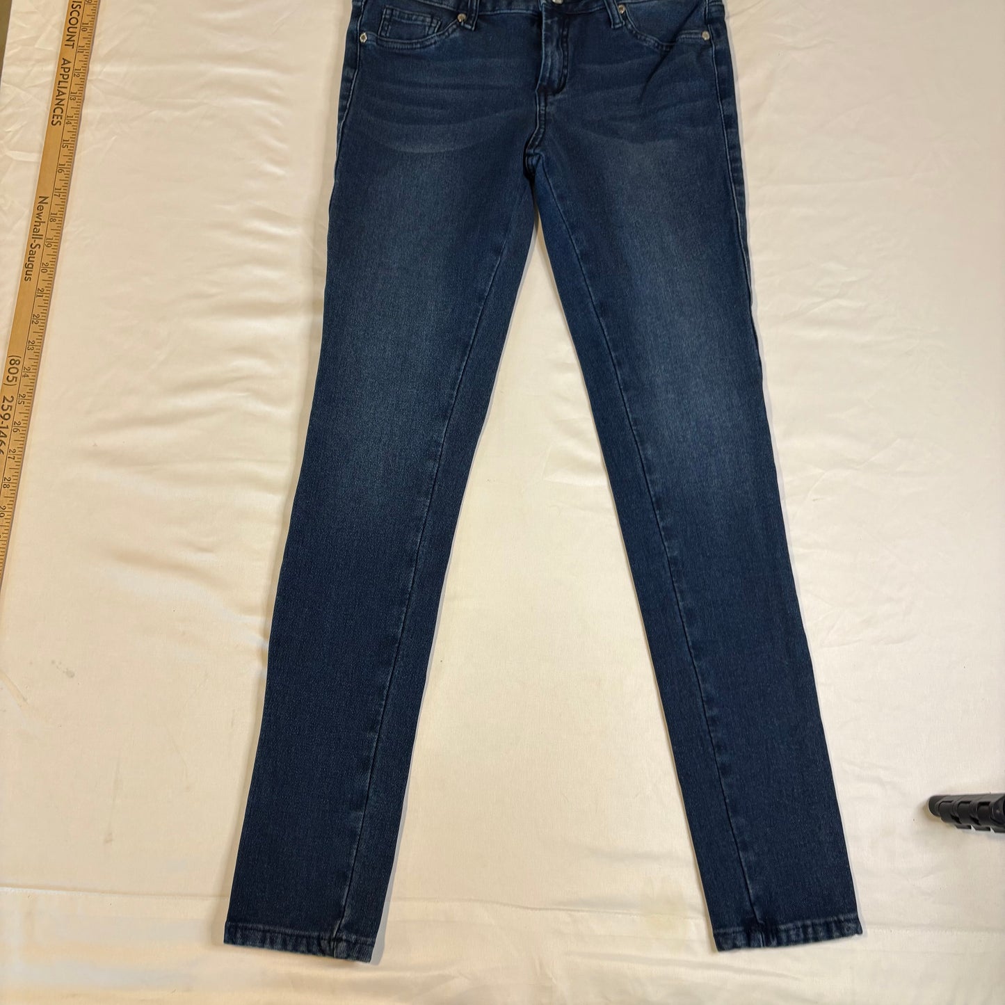 Guess Women’s Jeans Size 6 Skinny Dark Wash Stretch Denim Logo Back Pocket