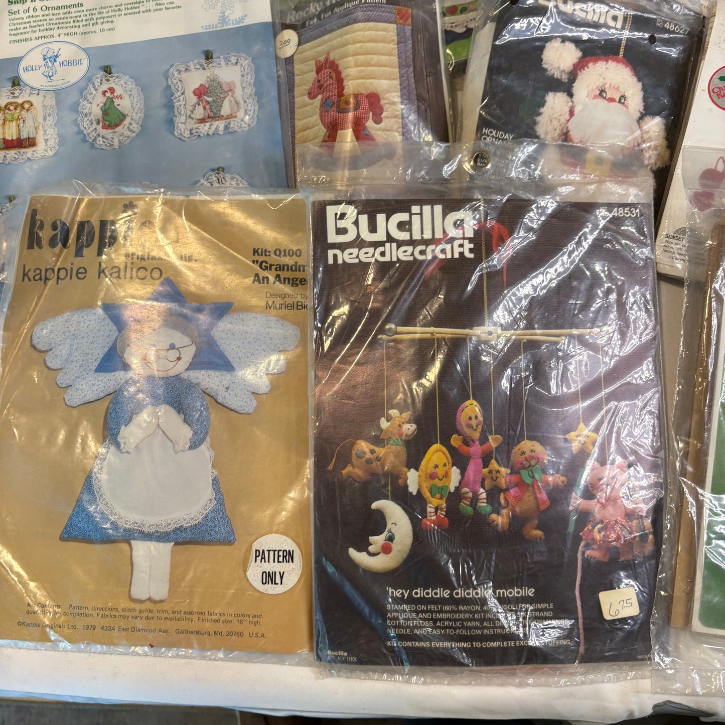 Vintage Craft Kit Lot Bucilla Kappie Paragon Jiffy Christmas Needlepoint Cross Stitch