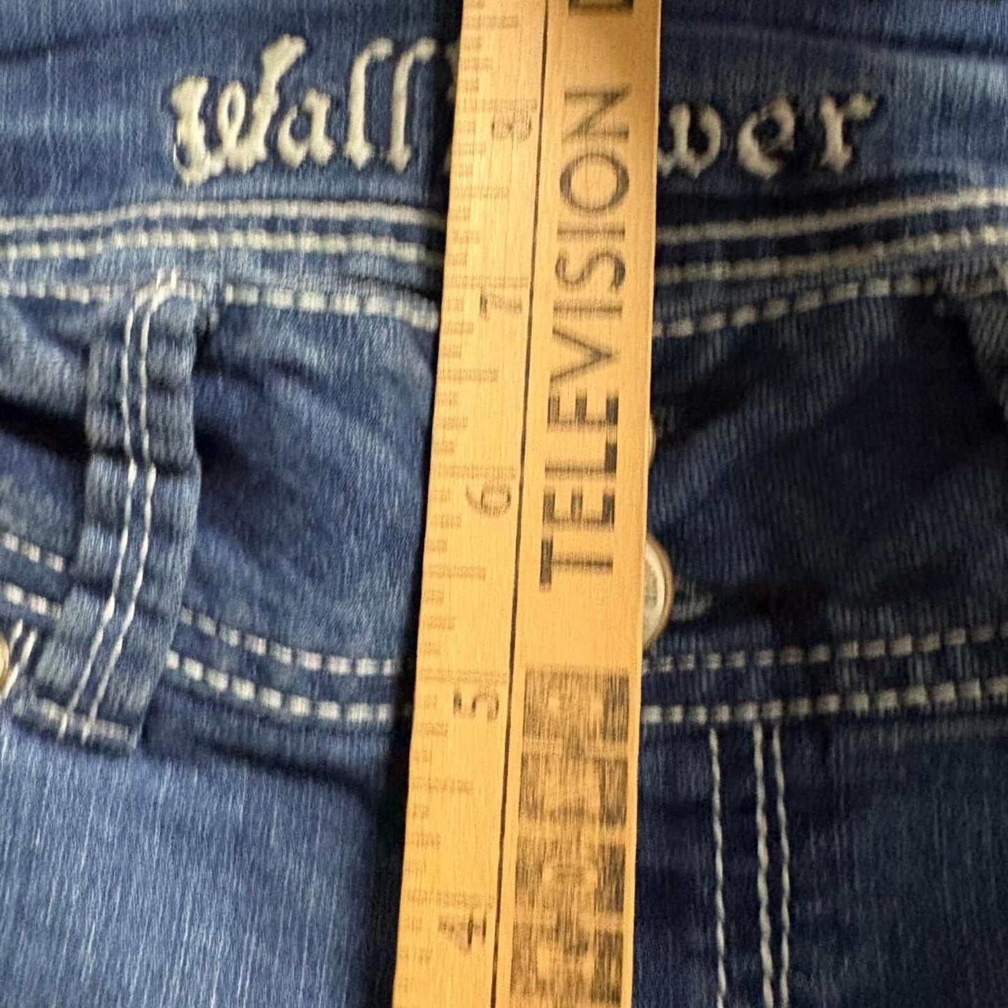 WallFlower Jeans Womens Size 0 Blue Denim Bootcut Thick Stitch Stretch Low Rise