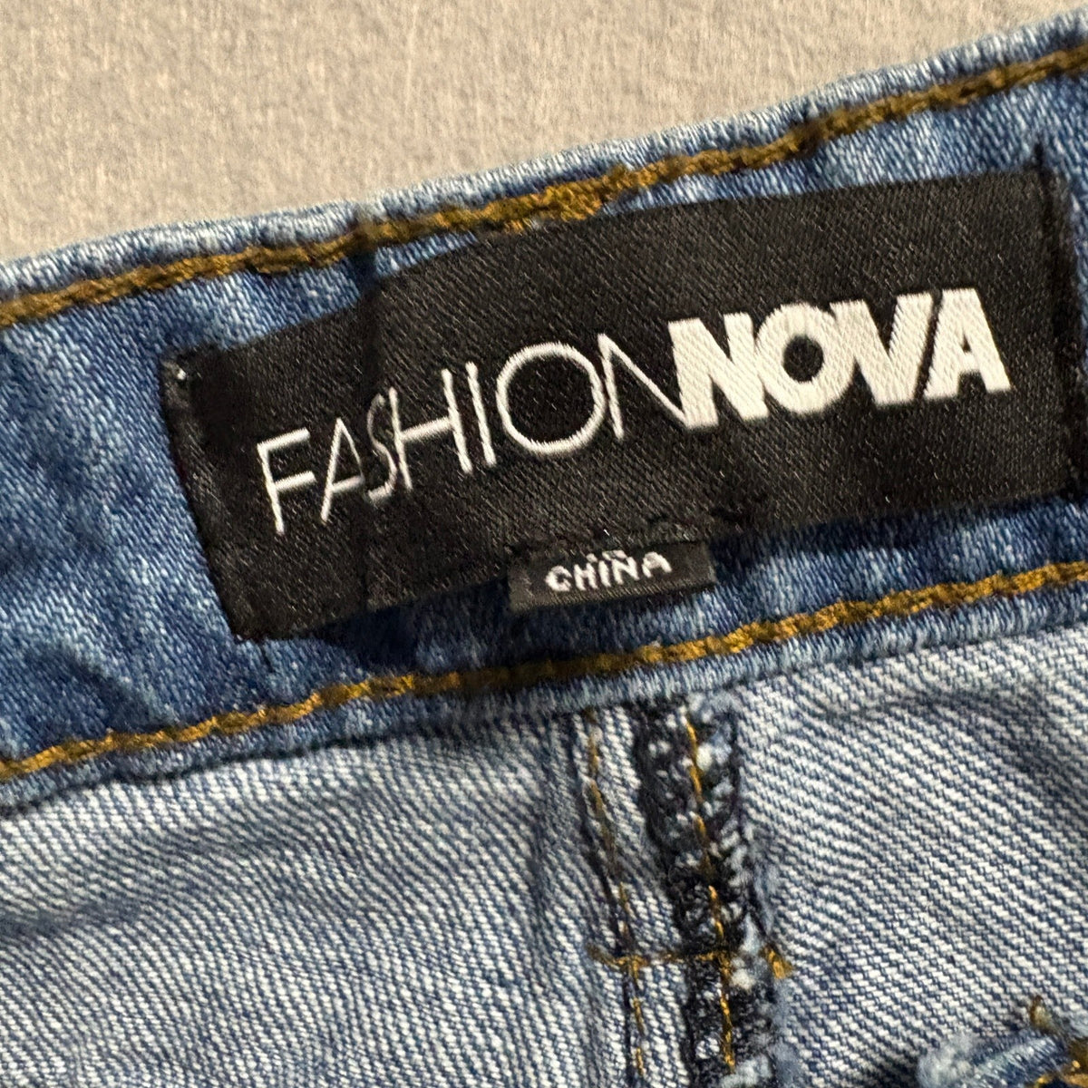 Fashion Nova Cargo Jeans Womens Size 3 Blue Denim High Rise Straight Leg Cotton