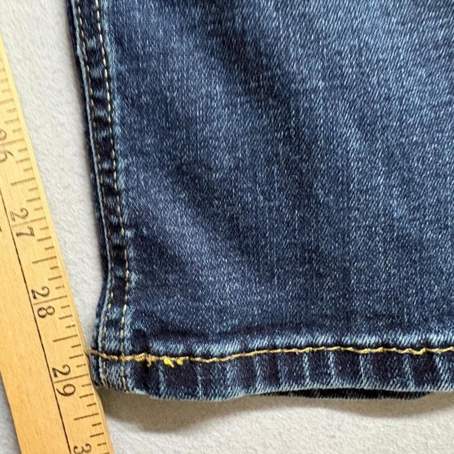 Wrangler Slim Straight Jeans Mens 42x30 Blue Stretch Denim Premium Quality