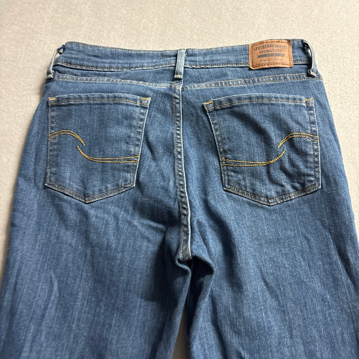 Signature by Levi Strauss Co Gold Label Womens Mid Rise Skinny Jeans Size 6L W28