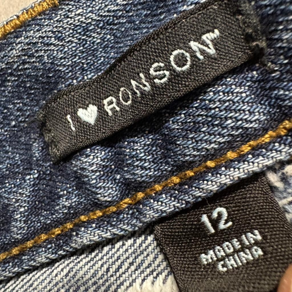 I Heart Ronson Distressed Crop Jeans Womens Size 12 Blue Denim Ripped Straight