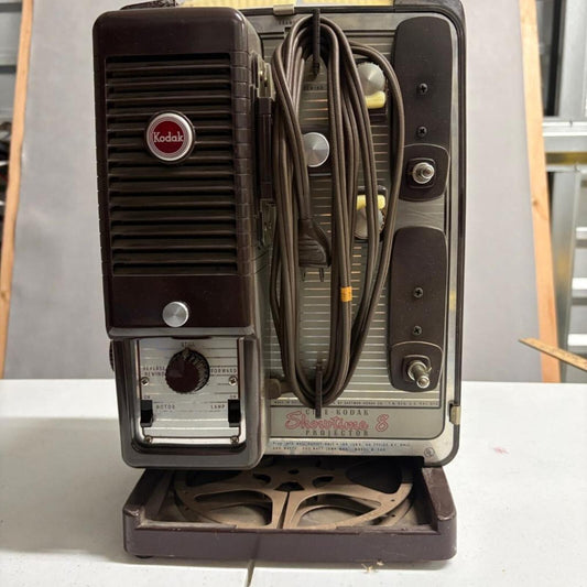 Vintage Cine Kodak Showtime 8 Movie Projector Model A 500 Watt 8mm with Case