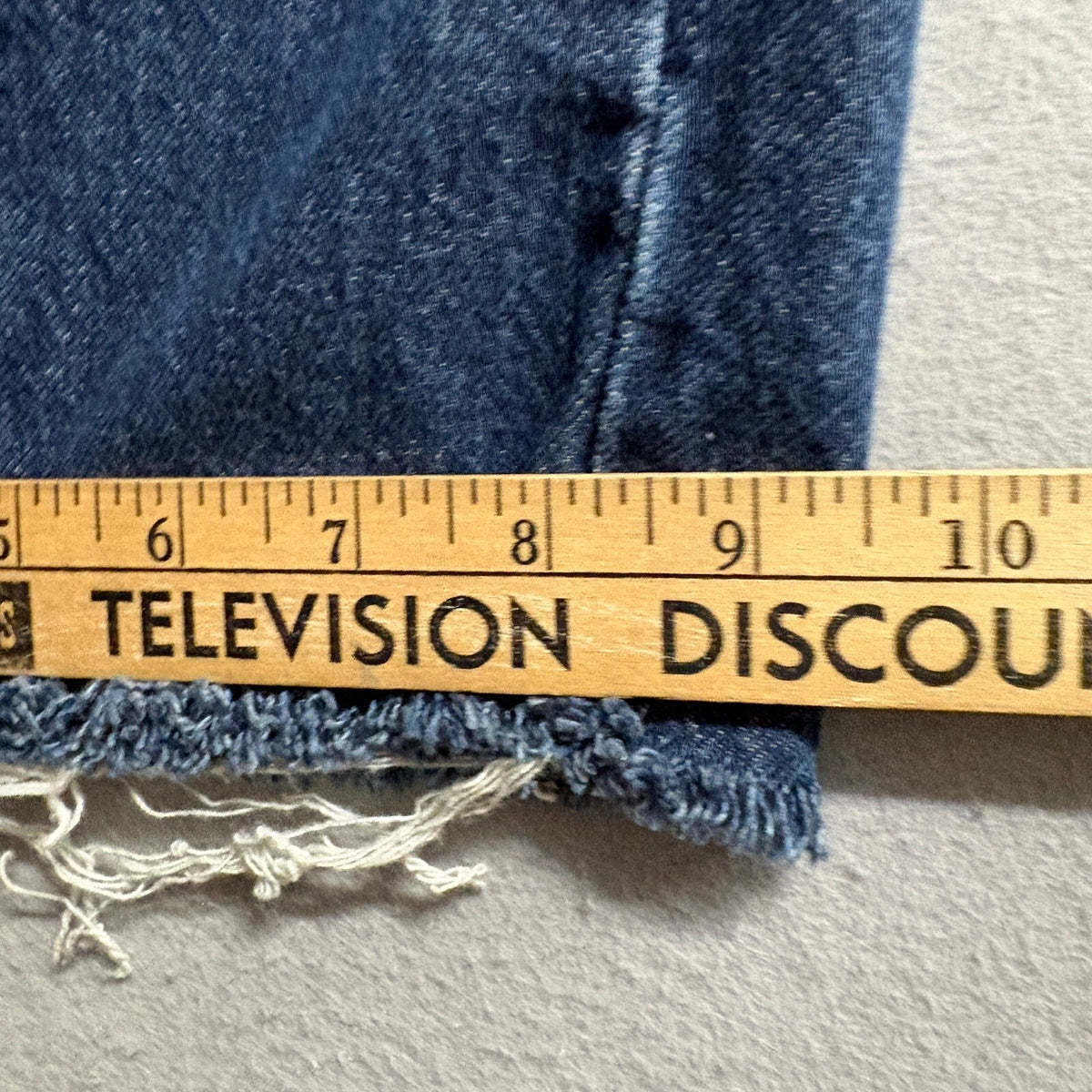 Universal Thread High Rise Curved Leg Ankle Jeans Womens Size 6/R Blue Denim