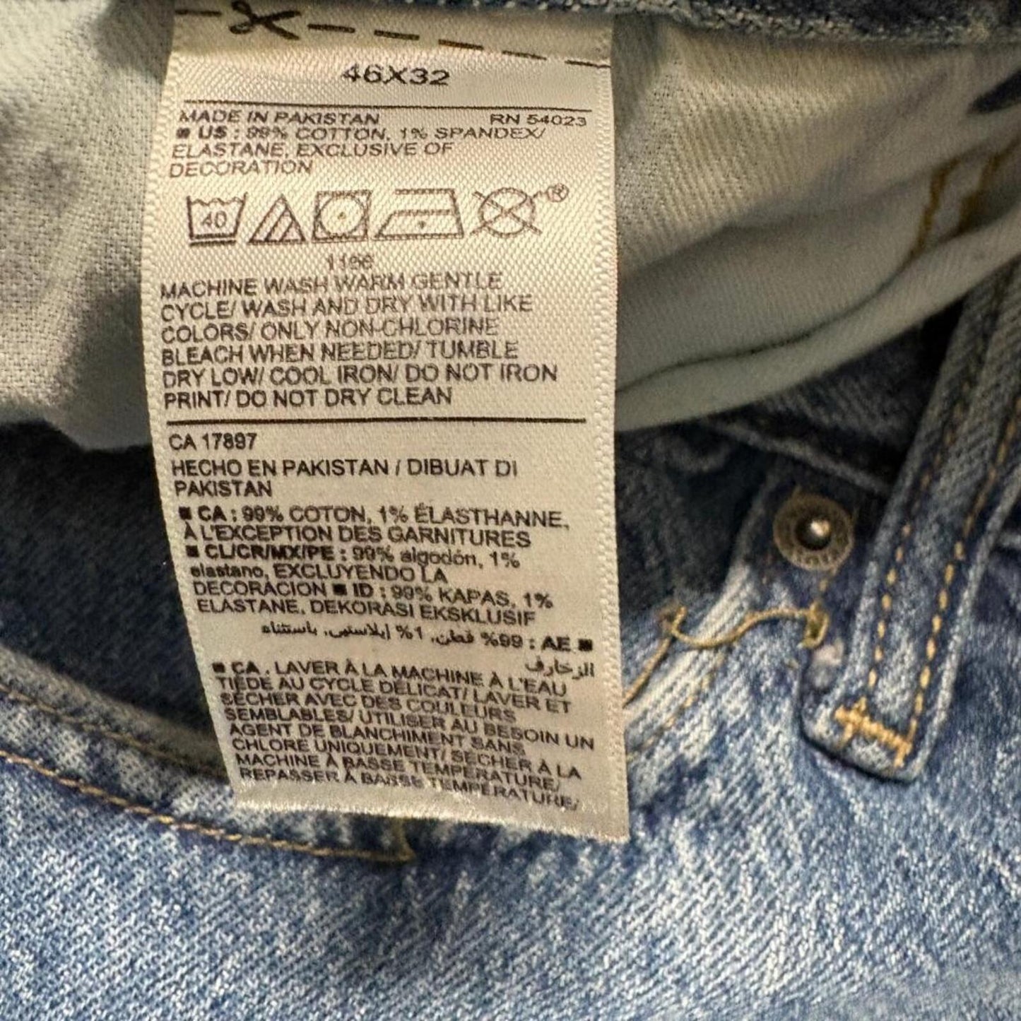Old Navy Built-In Flex Straight Jeans Mens 46x32 Blue Distressed Ripped Denim